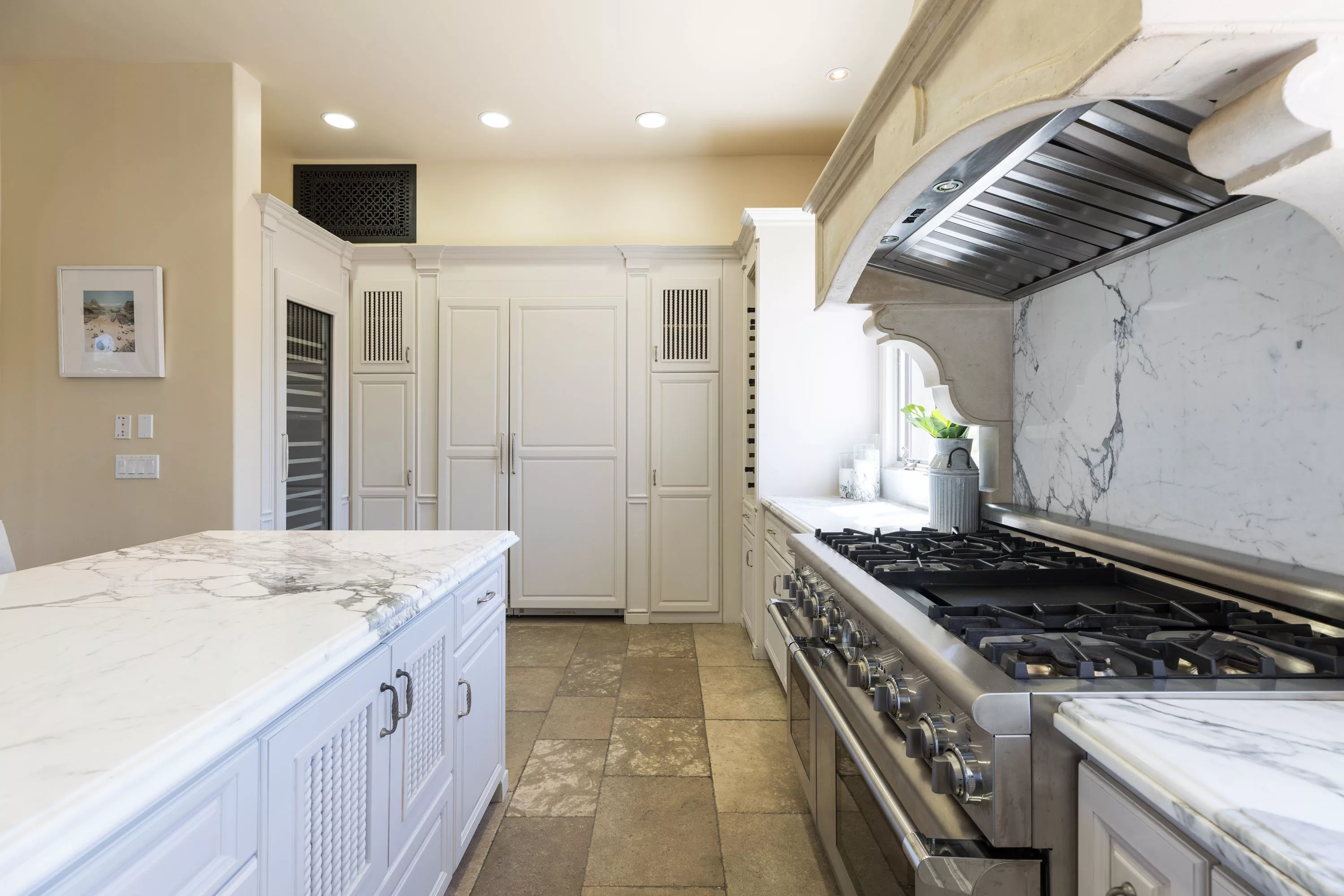 6401 Zumirez Drive, Malibu, California 90265 - 6401-zumirez-drive-malibu-california17_qeubgf