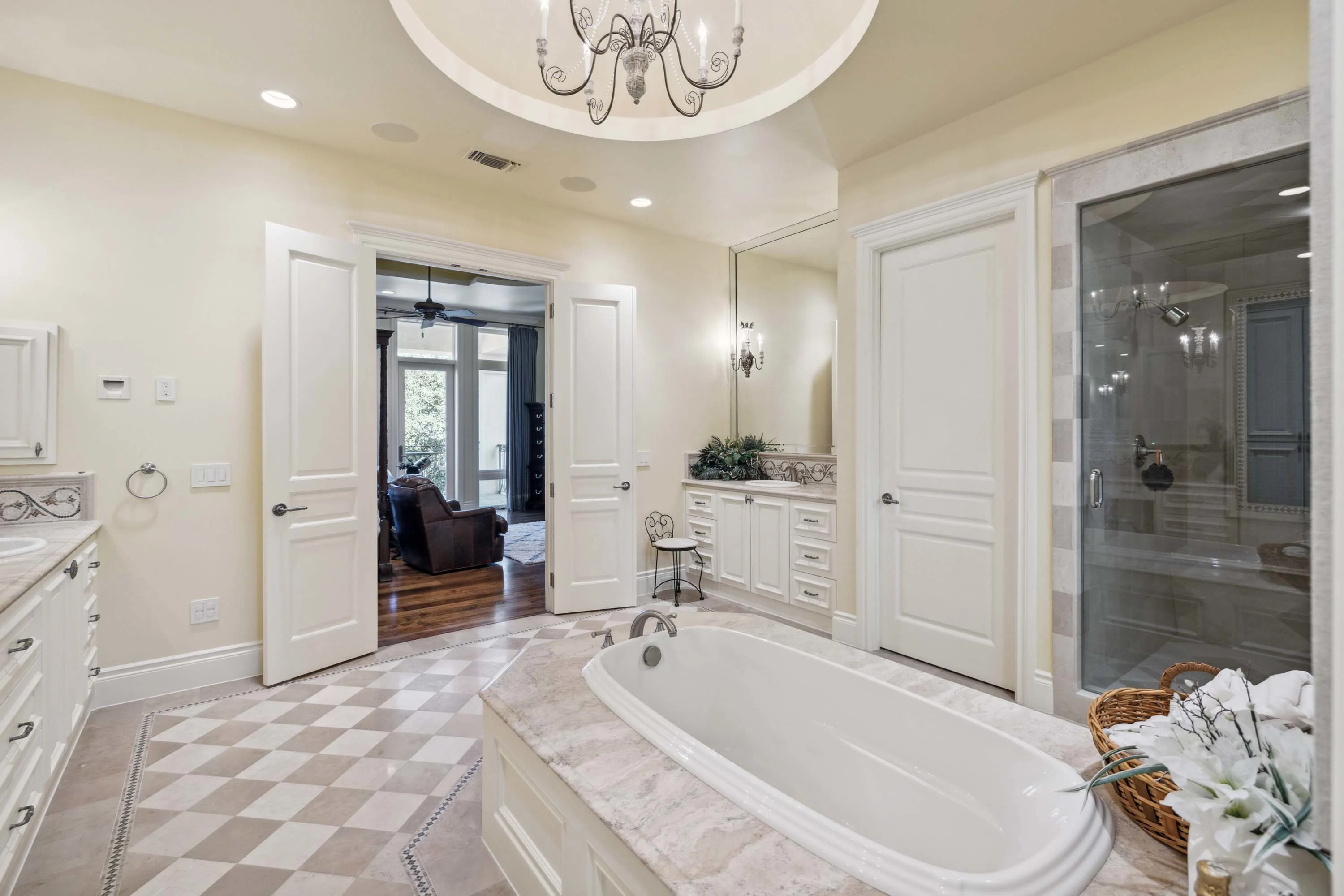 136 S Tower Drive, Hill Country Village, San Antonio Area, Texas 78232 - 53_136_S_Tower_ijokpy