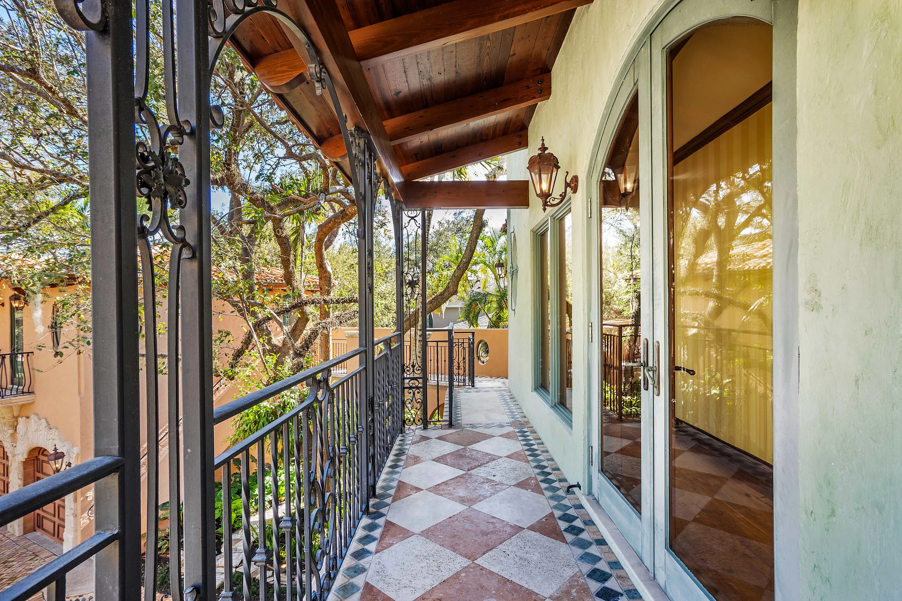 1575 Ponce De Leon Drive, Fort Lauderdale, Florida 33316 - 1575_ponce_de_leon_drive_21_nsqdvp