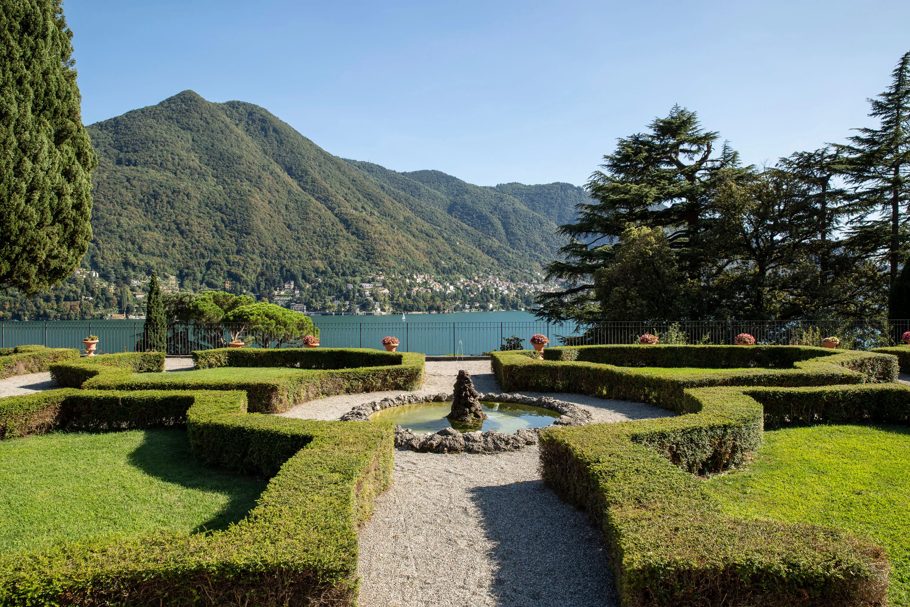 Via Besana 59, Lake Como, Como 22010 , Italy - villa_passalacqua_27_vyjzxm