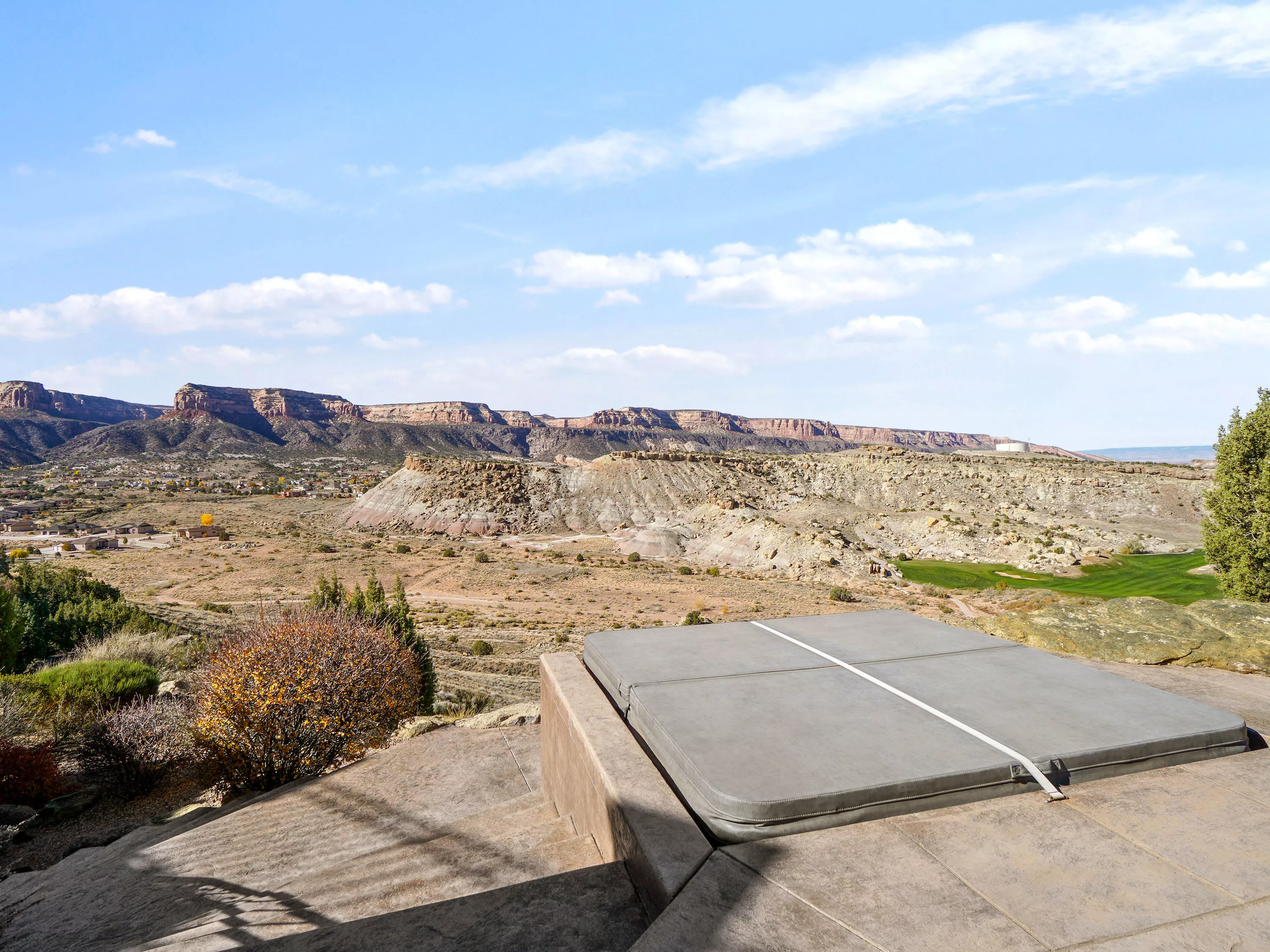 332 Red Ridge Court, Grand Junction, Colorado 81505 | Concierge Auctions