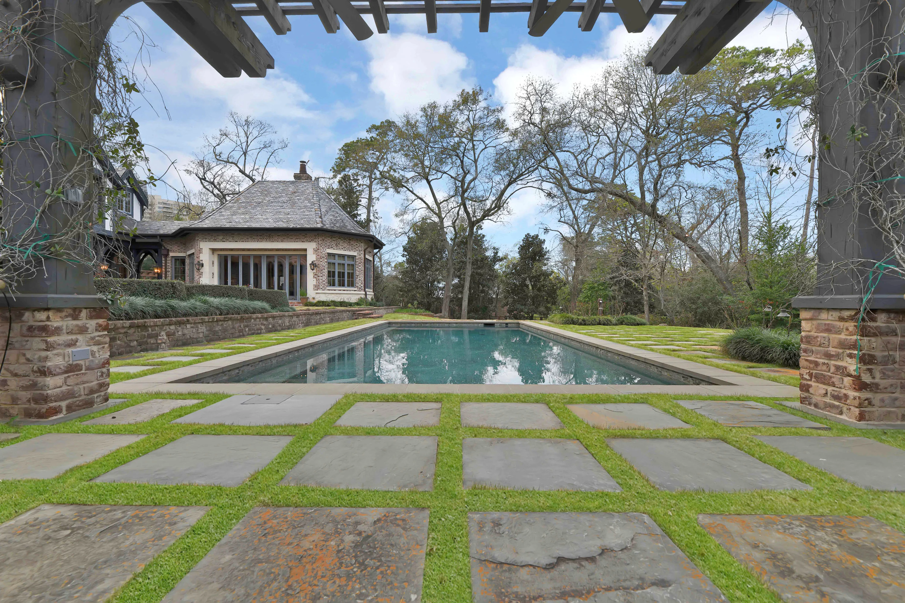 3996 Iverness Drive, Houston, Texas 77019 - 3996-inverness-drive-houston-texas38_lki1ku