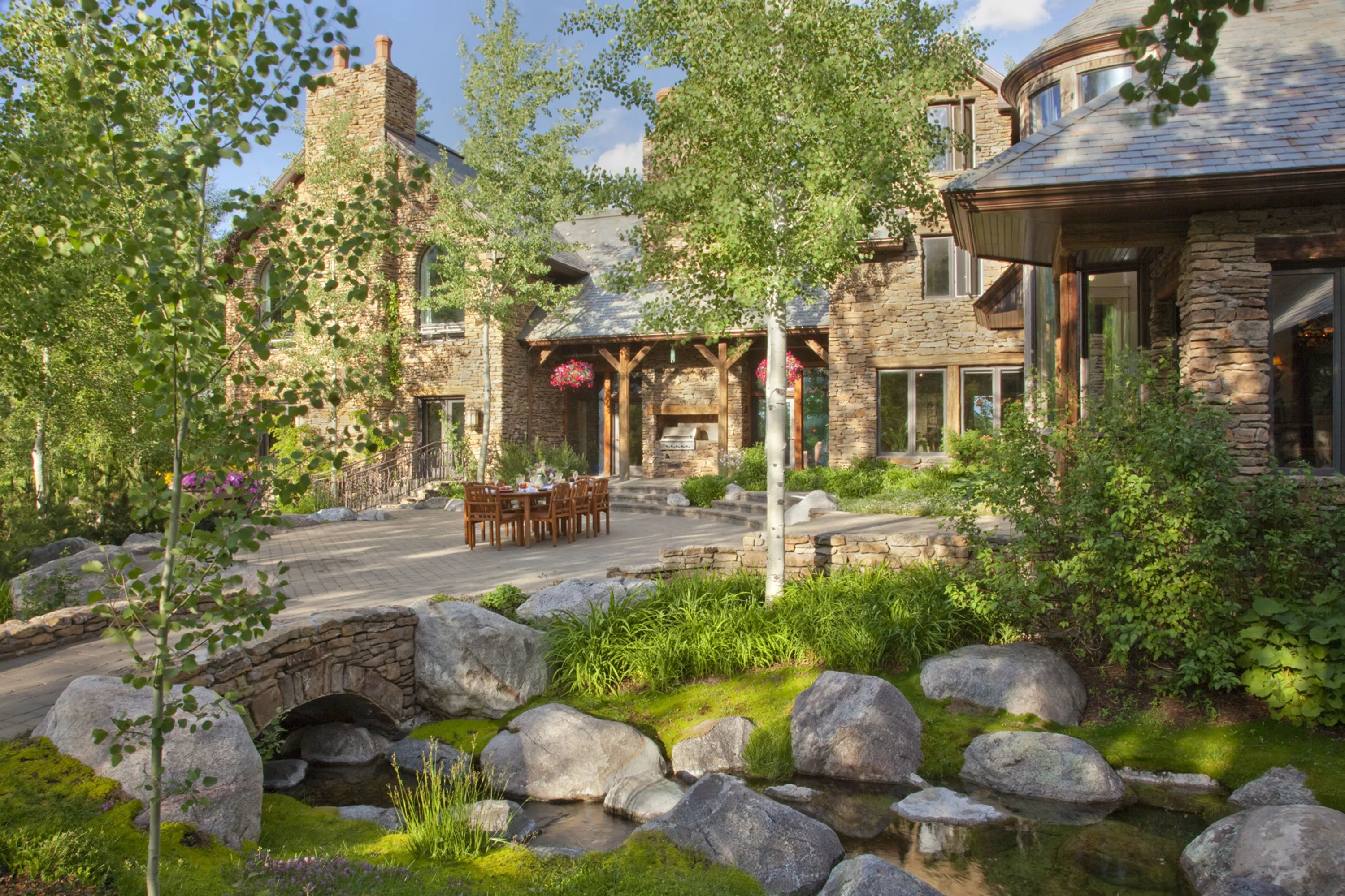 7555 Moose-Wilson Road, Jackson Hole, Wyoming 83025 - gg070811205_rqccvj