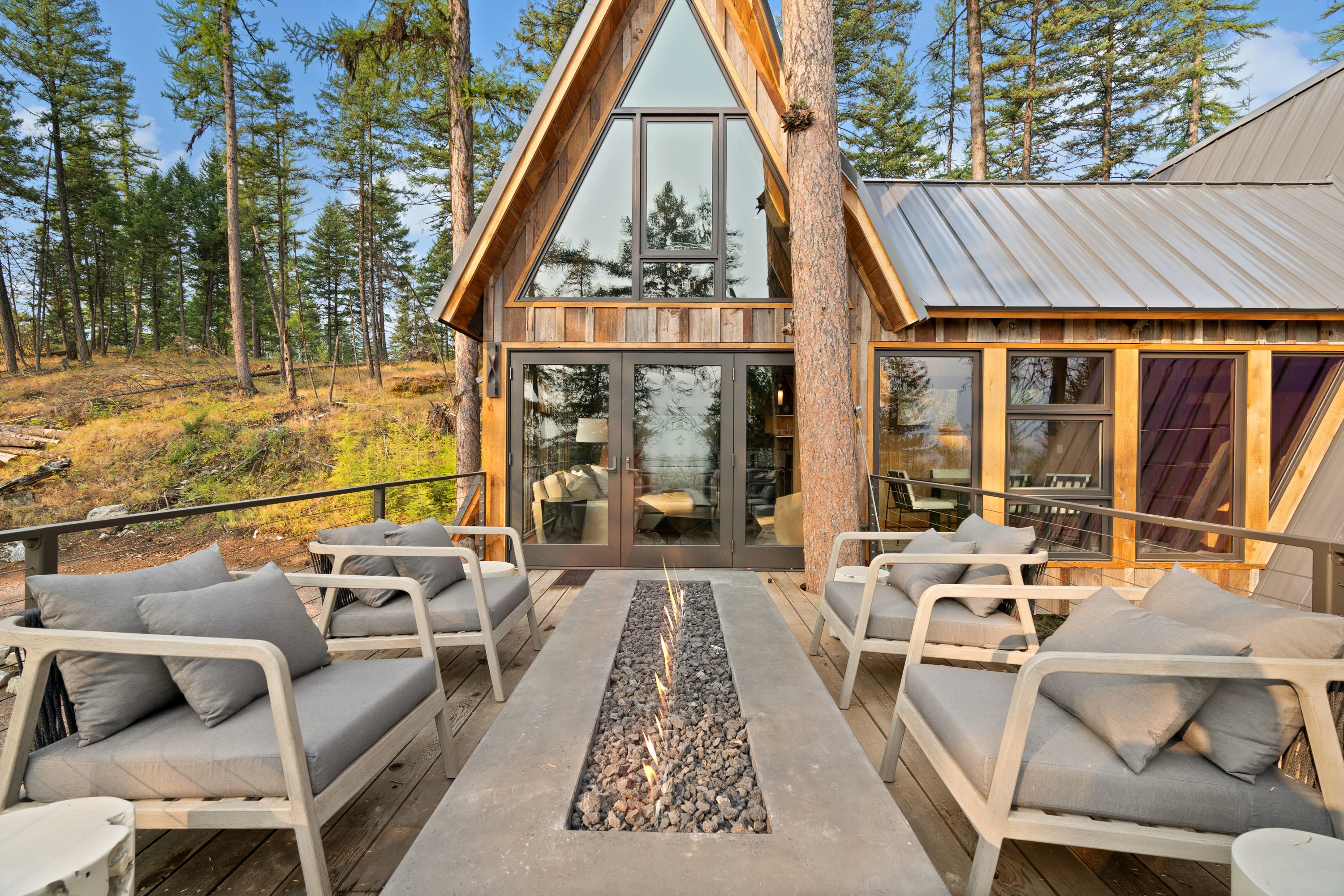 31 Forest Path Drive, Whitefish, Montana 59937 - On_The_Rocks_Treehouse_15_vsqwvm