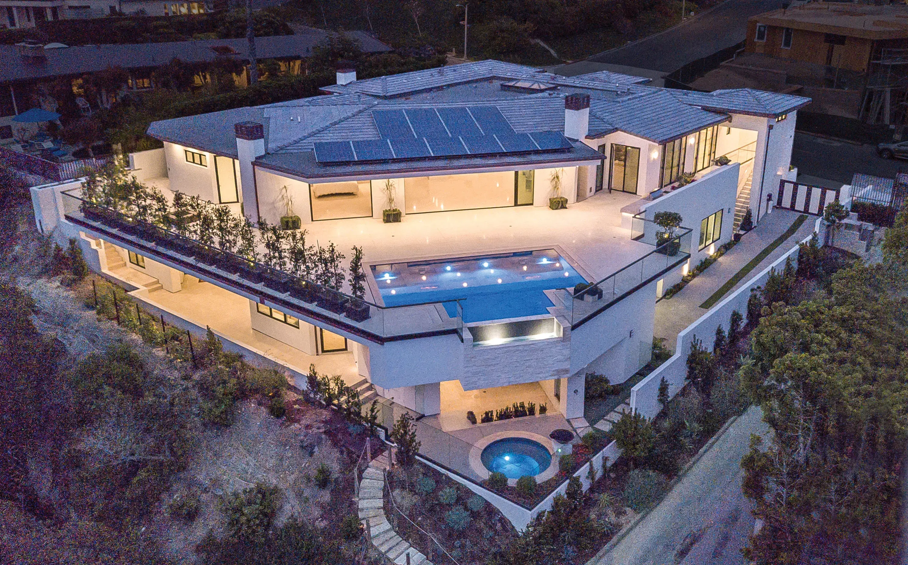 121 Milford Drive, Newport Beach, California 92625 - 121_milford_drive_02_w0el79