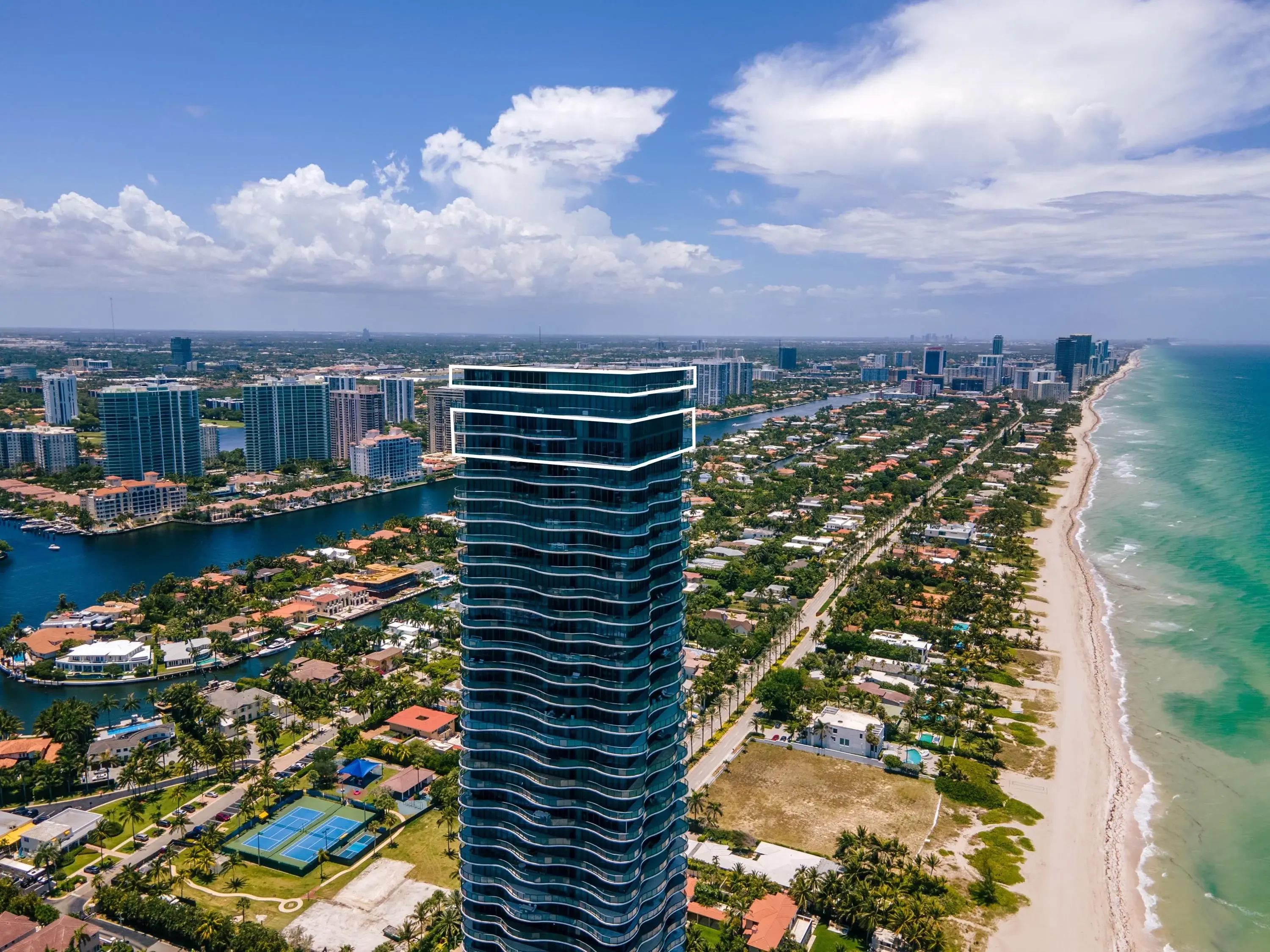 19575 Collins Avenue, The Regalia Penthouse, Miami, Florida 33160 - 19575-collins-ave-penthouse-4302_uxyolx