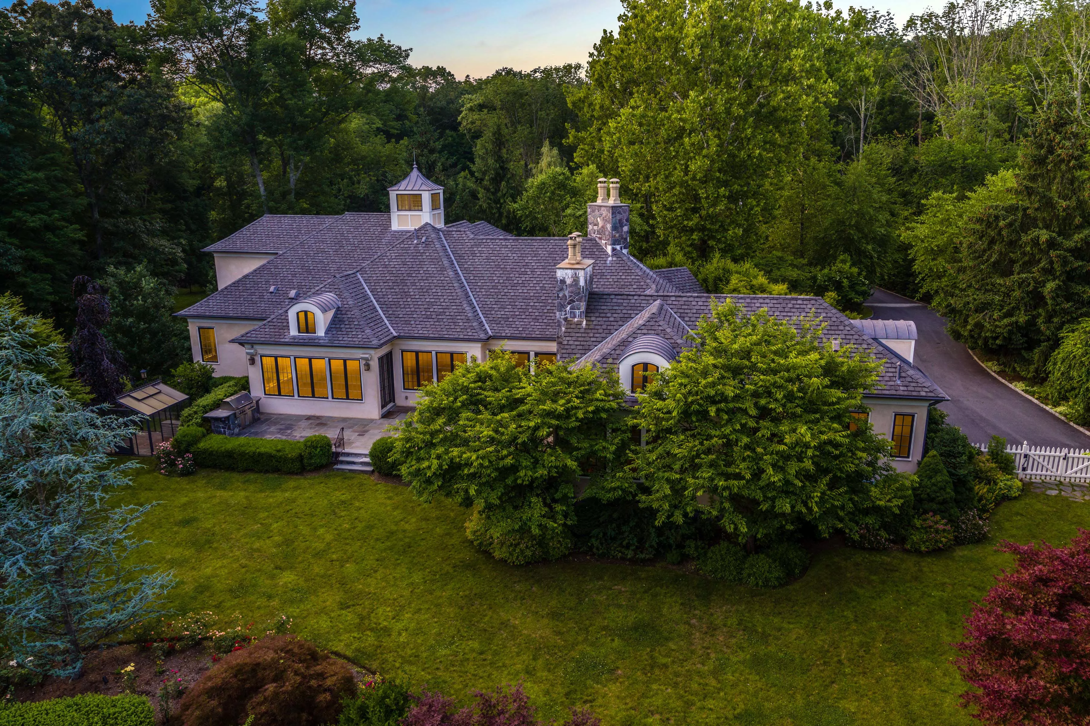 189 Beaver Dam Road, Katonah, New York 10536 - 189-beaver-dam-road-katonah-ny35_s6bwqf