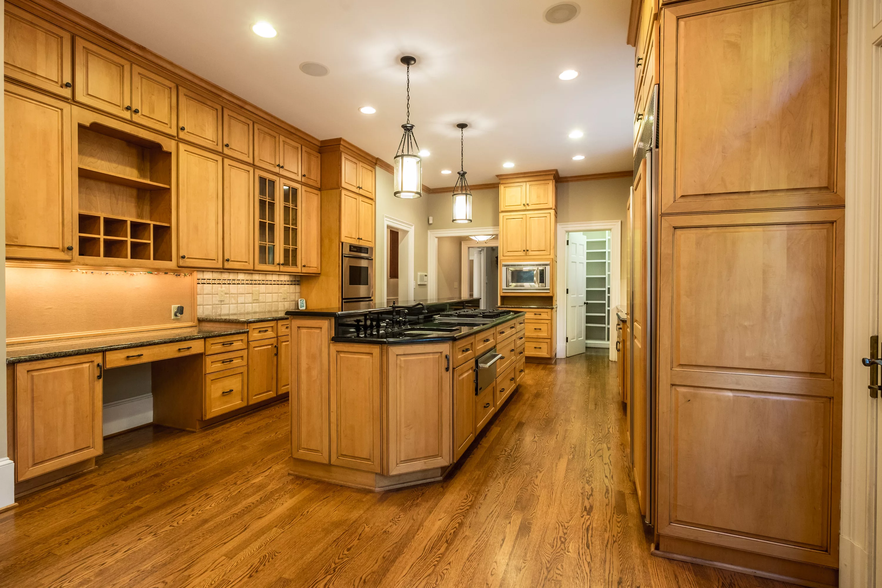 480 Stonegate Lane, Winston-Salem, North Carolina 27104 - 480-stonegate-lane-winston-salem-nc-luxury-real-estate-17_j3ohjq