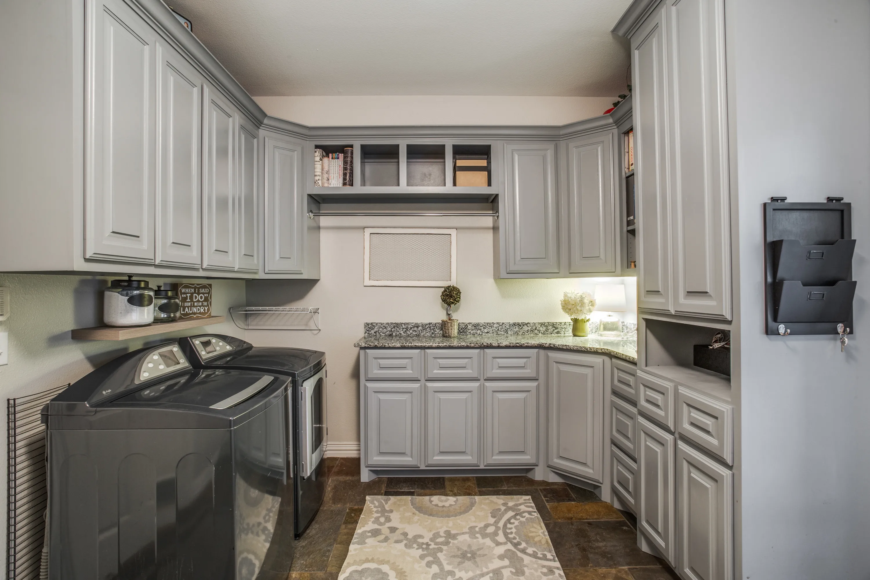 909 Little School Road, Dallas/Fort Worth, Texas 76060 - 909-little-school-road-kennedale-texas23_fjcgio