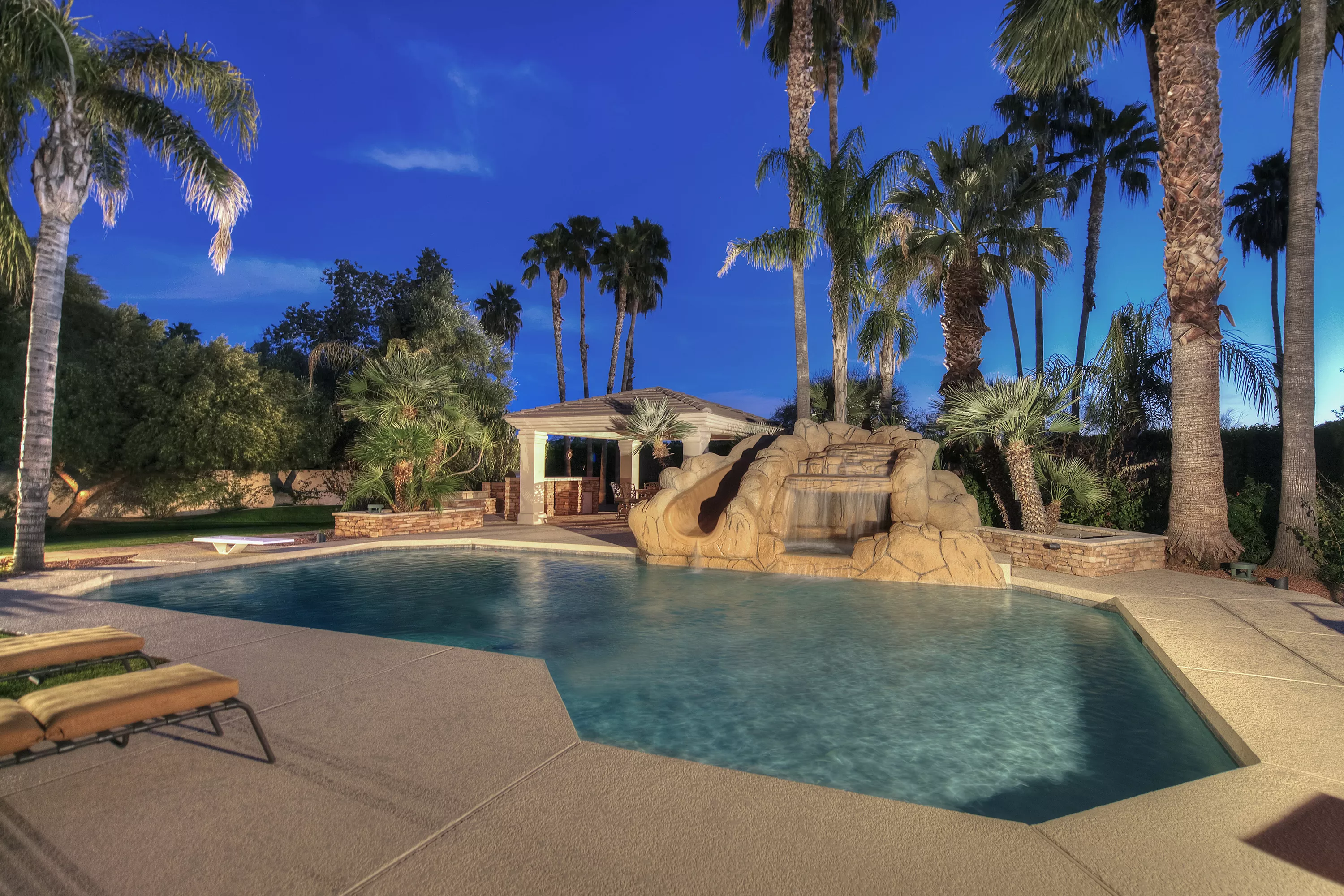 6733 East Caron Street, Paradise Valley, Arizona 85253 - east_caron_estate23_qwqhbl