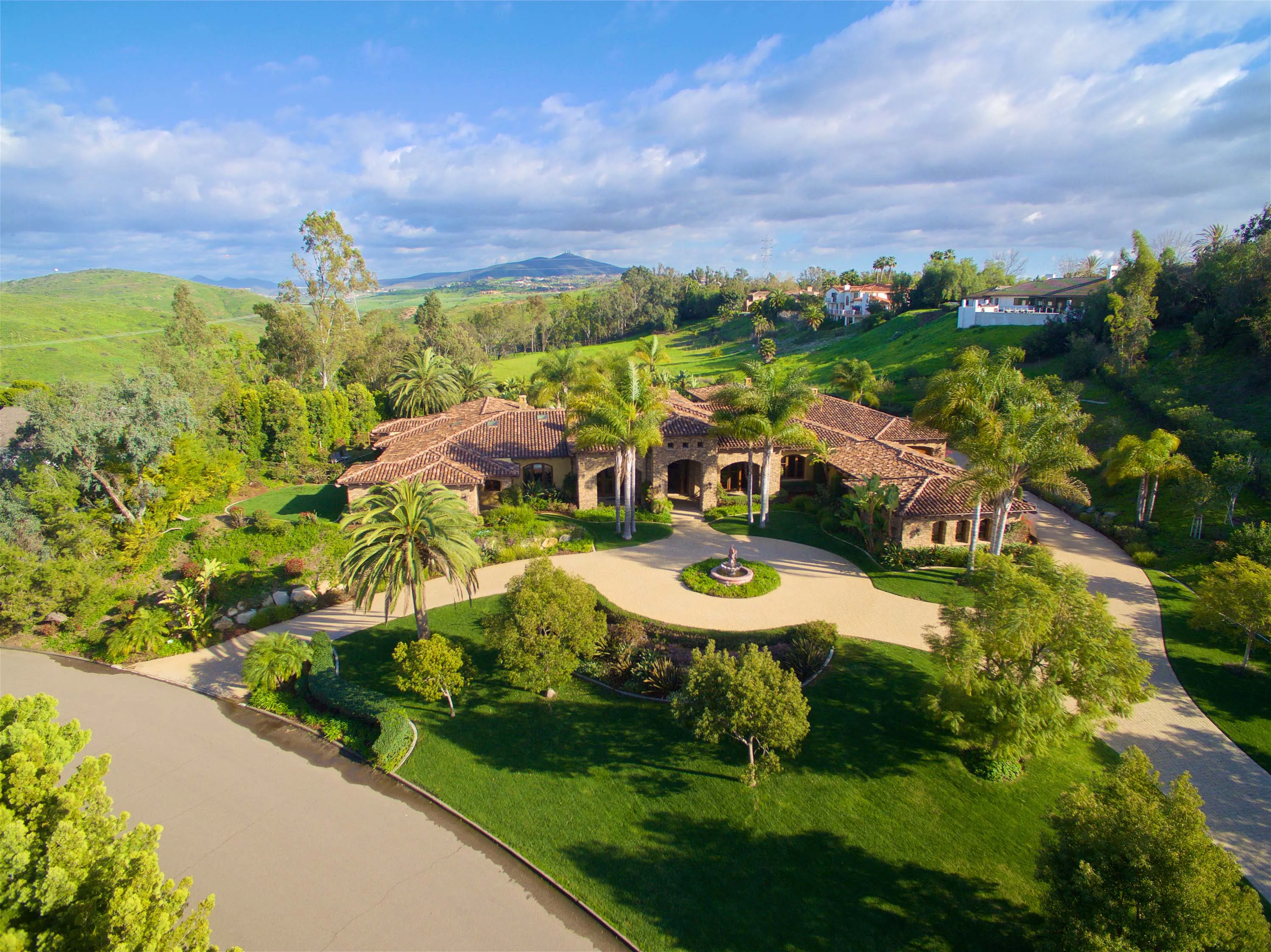6064 Avenida Cuatro Vientos, Rancho Santa Fe, California 92067 - 6064_Avenida_Cuatro_Vientos_Rancho_Santa_fe_CA01_xnwnkp