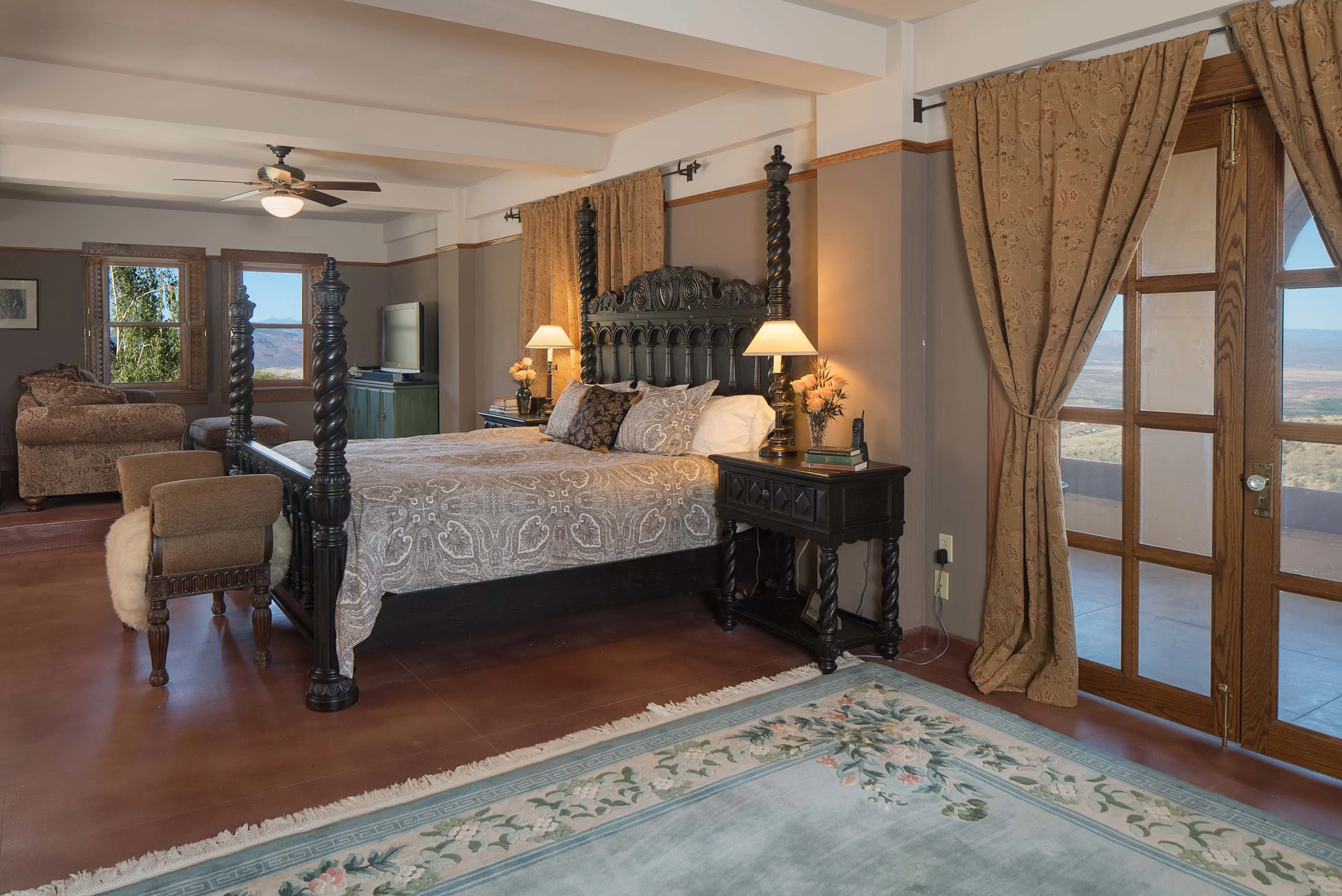 300 Upper Bell Road, Near Sedona, Arizona 86331 - 300-upper-bell-road-jerome-arizona26_jhxkew