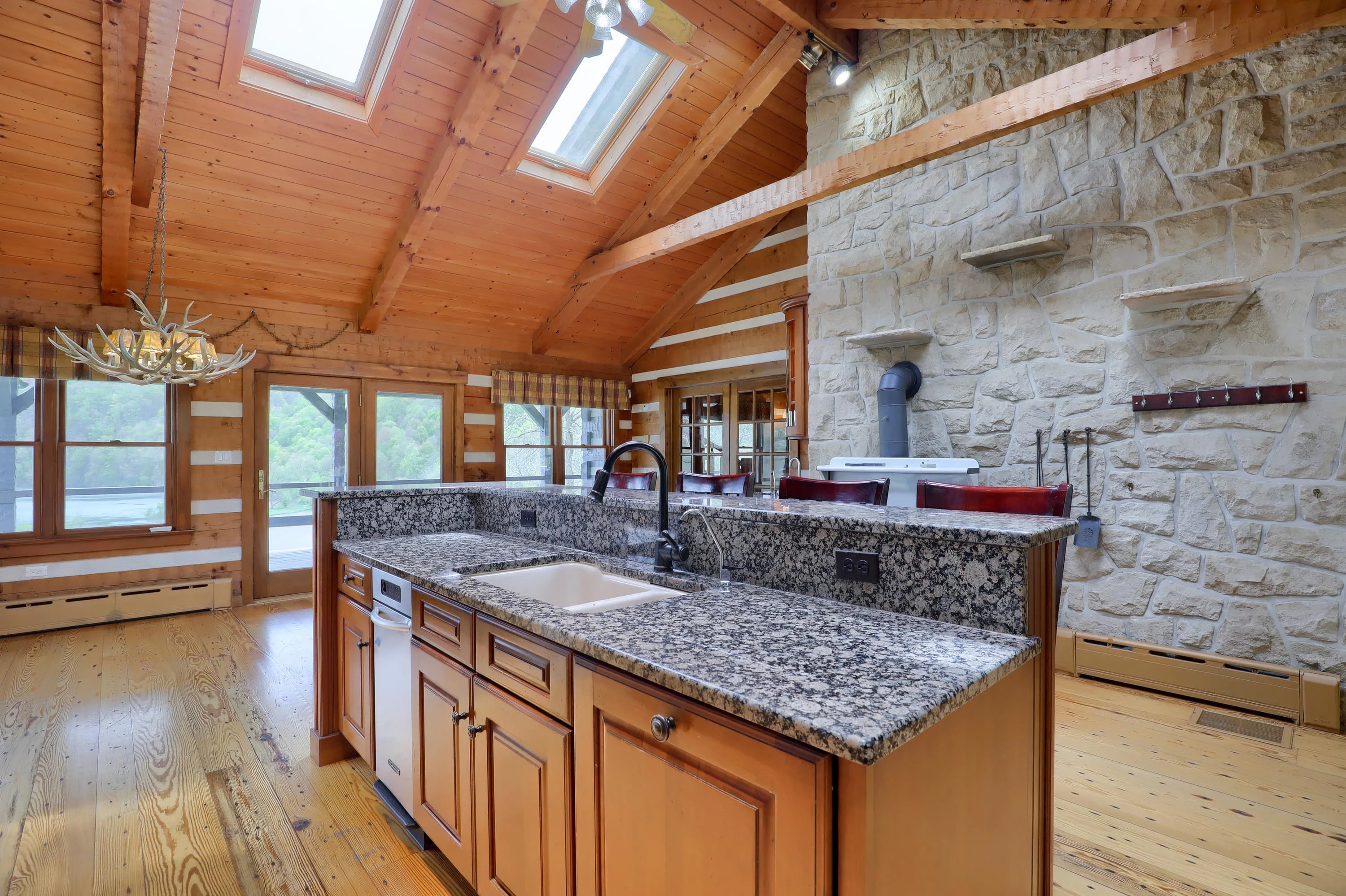 6848 Warriors Ridge Road, State College, Pennsylvania 16611 - 6848-warriors-ridge-road-alexandria-pennsylvania14_xciozm