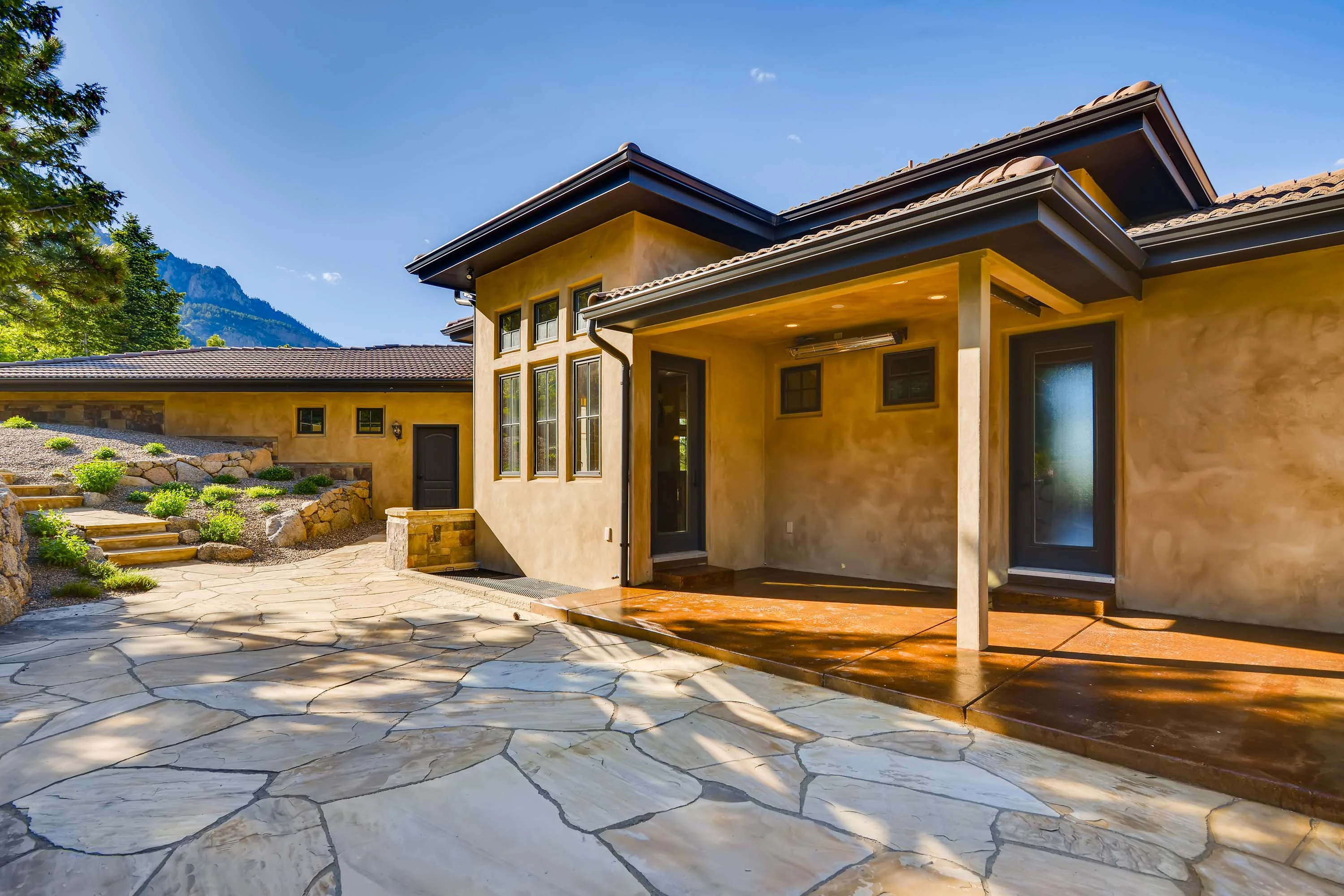 398 Irvington Court, Colorado Springs, Colorado 80906 - 398-irvington-court-colorado-springs-colorado32_lmipcx