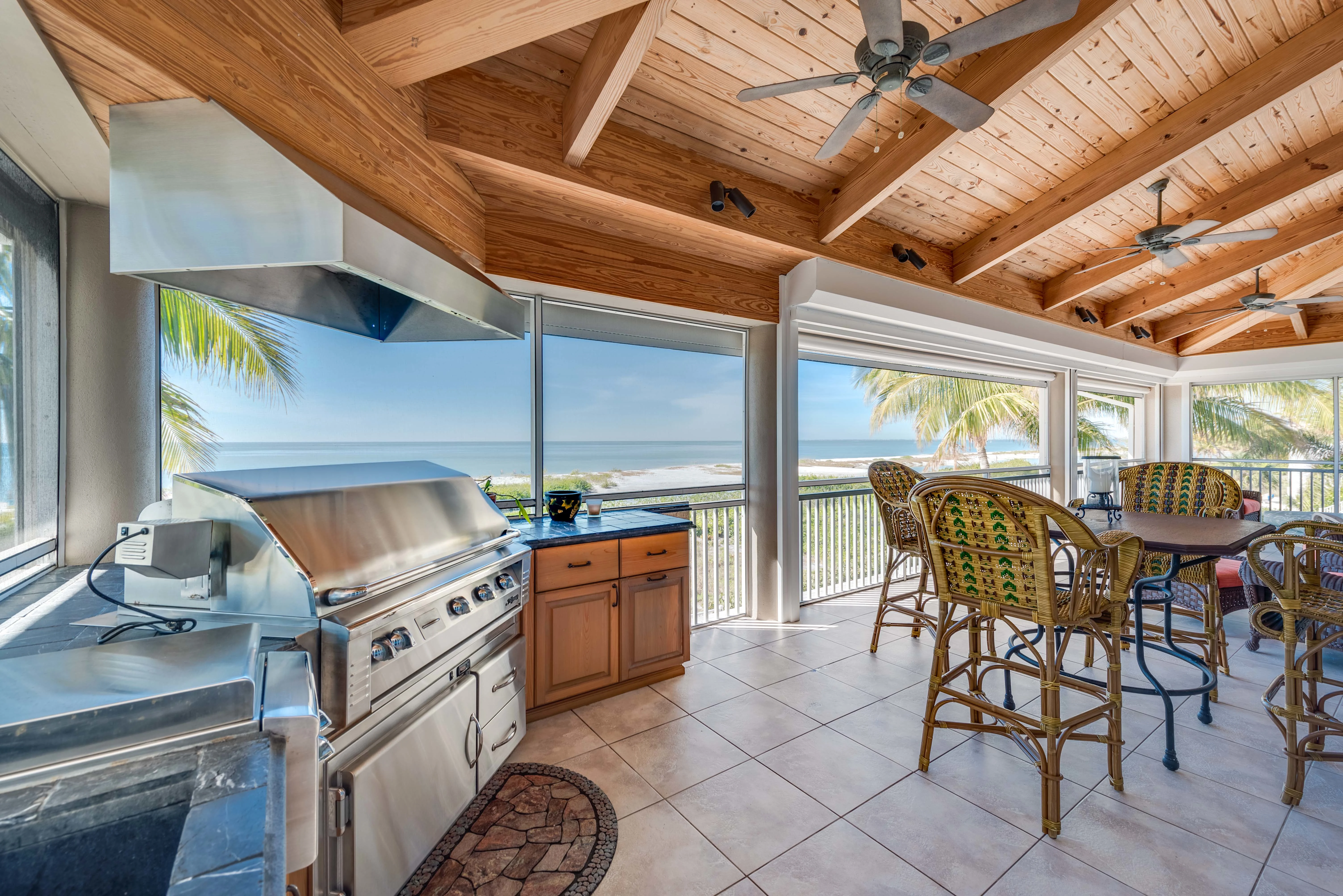 7840 Estero Boulevard, Fort Myers Beach, Florida 33931 - 7840-estero-boulevard-fort-myers-beach-florida19_pvitav