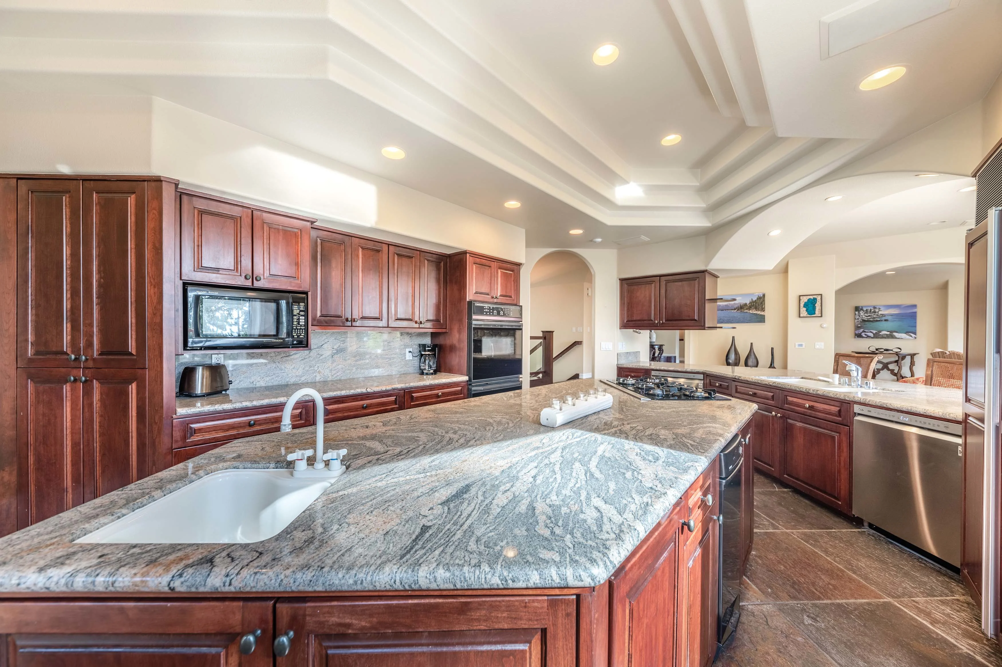 949 Fairview Boulevard, Lake Tahoe, Nevada 89451 - 949-fairview-boulevard-incline-village-nevada_19_s8vjys