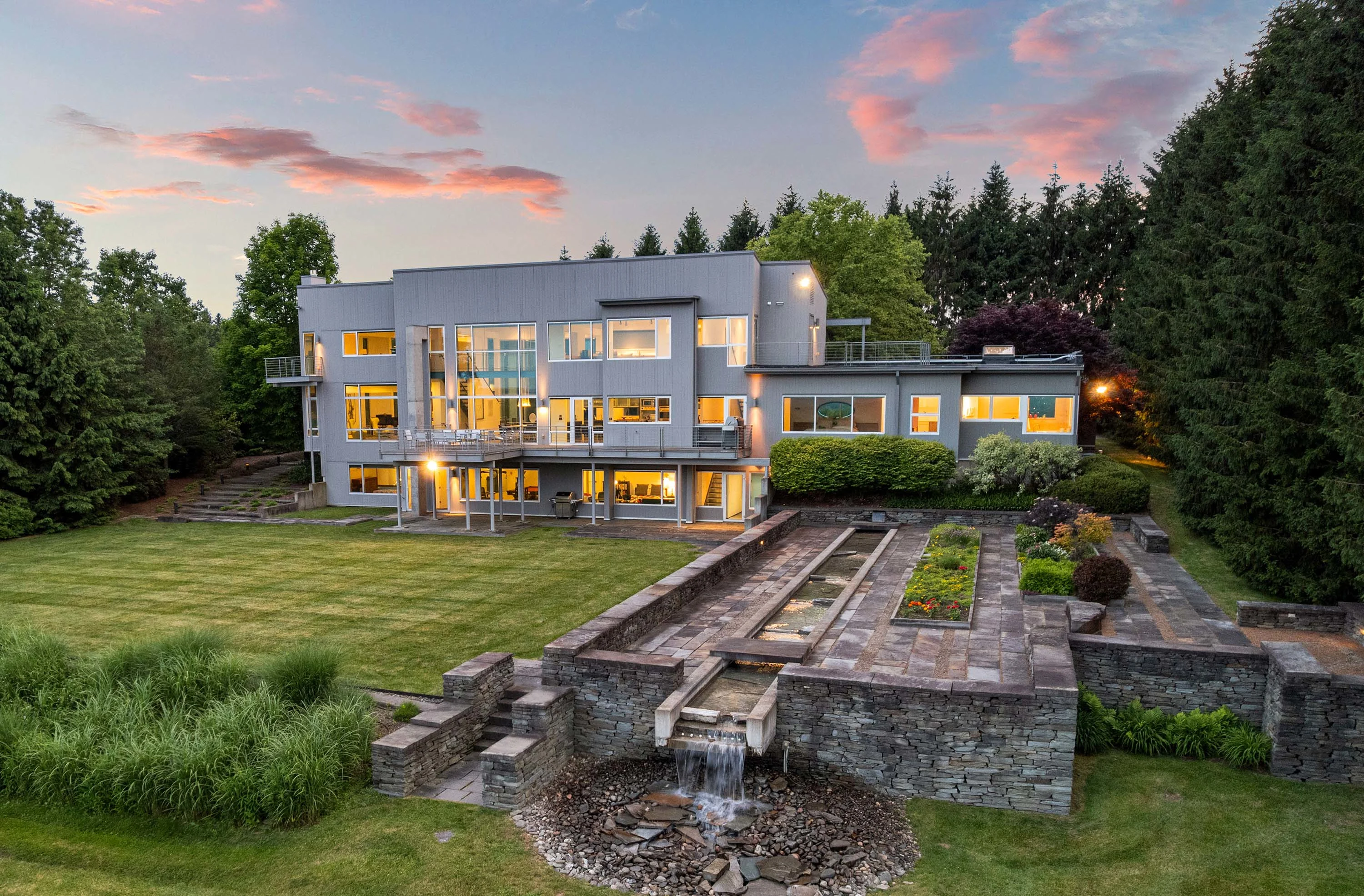 The Corning Glass House | 10288-10289 Whispering Wind Trail, Corning, Finger Lakes Area, New York 14830 - 37_10288-10289_Whispering_Wind_Trail_Corning_NY_14830_d0dkpd