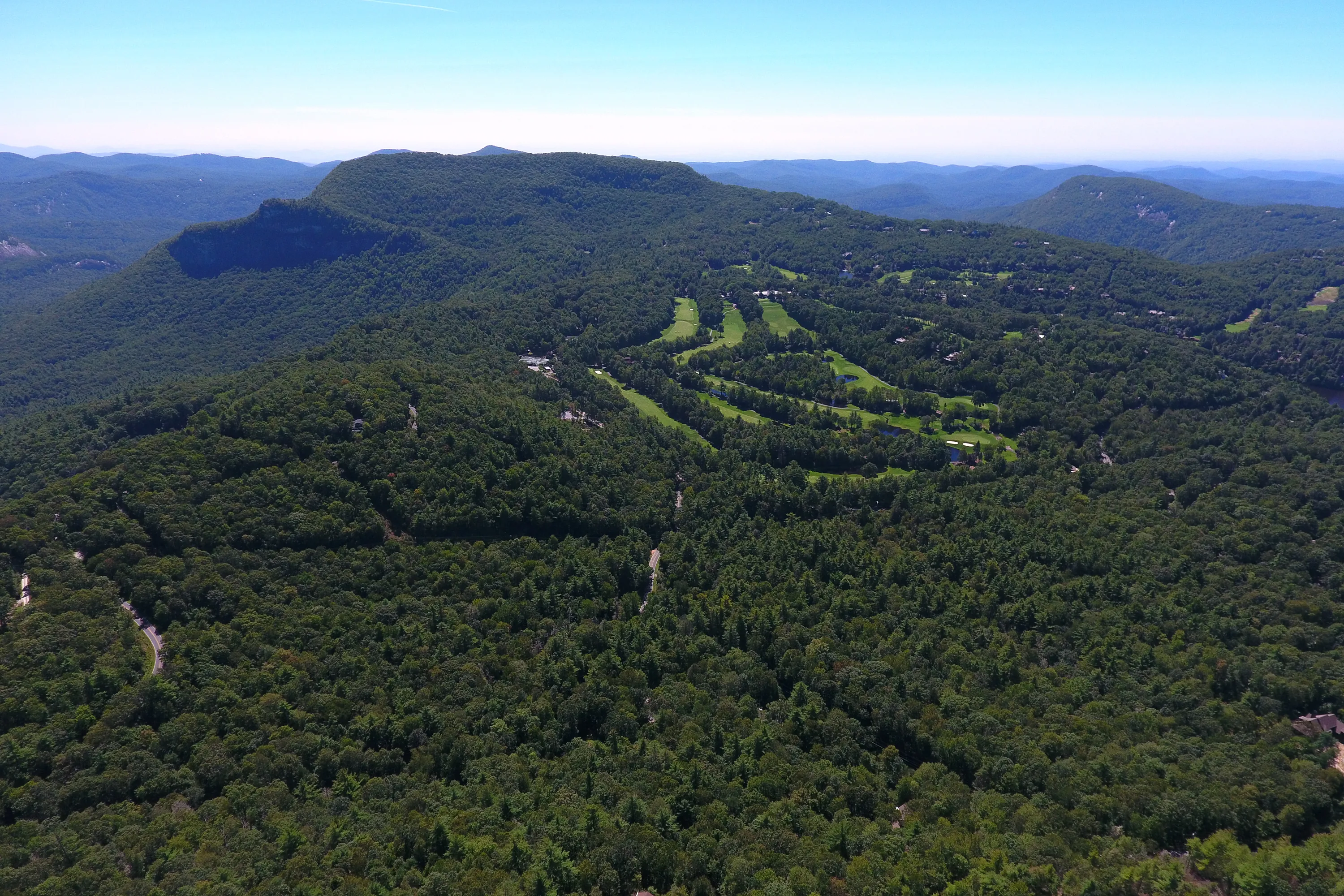 81-83 & 84-86 Double Branch Road, Highlands, North Carolina 28717 - 81-86-double-branch-road-highlands-north-carolina03_qeercg