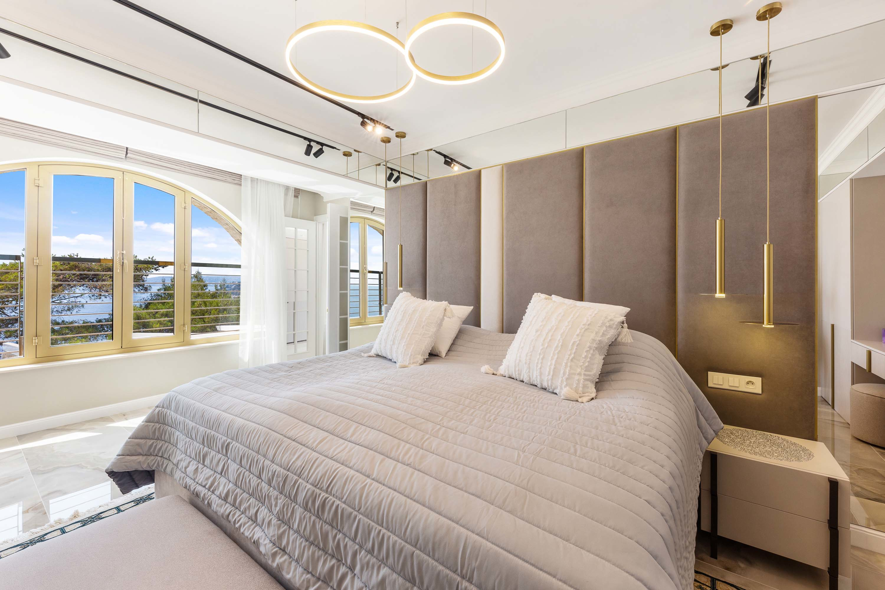 22 CHANTEVENT 1 - 95 Boulevard Du General de Gaulle, St Jean cap Ferrat, 06230, France - Luxury Real Estate - Concierge Auctions