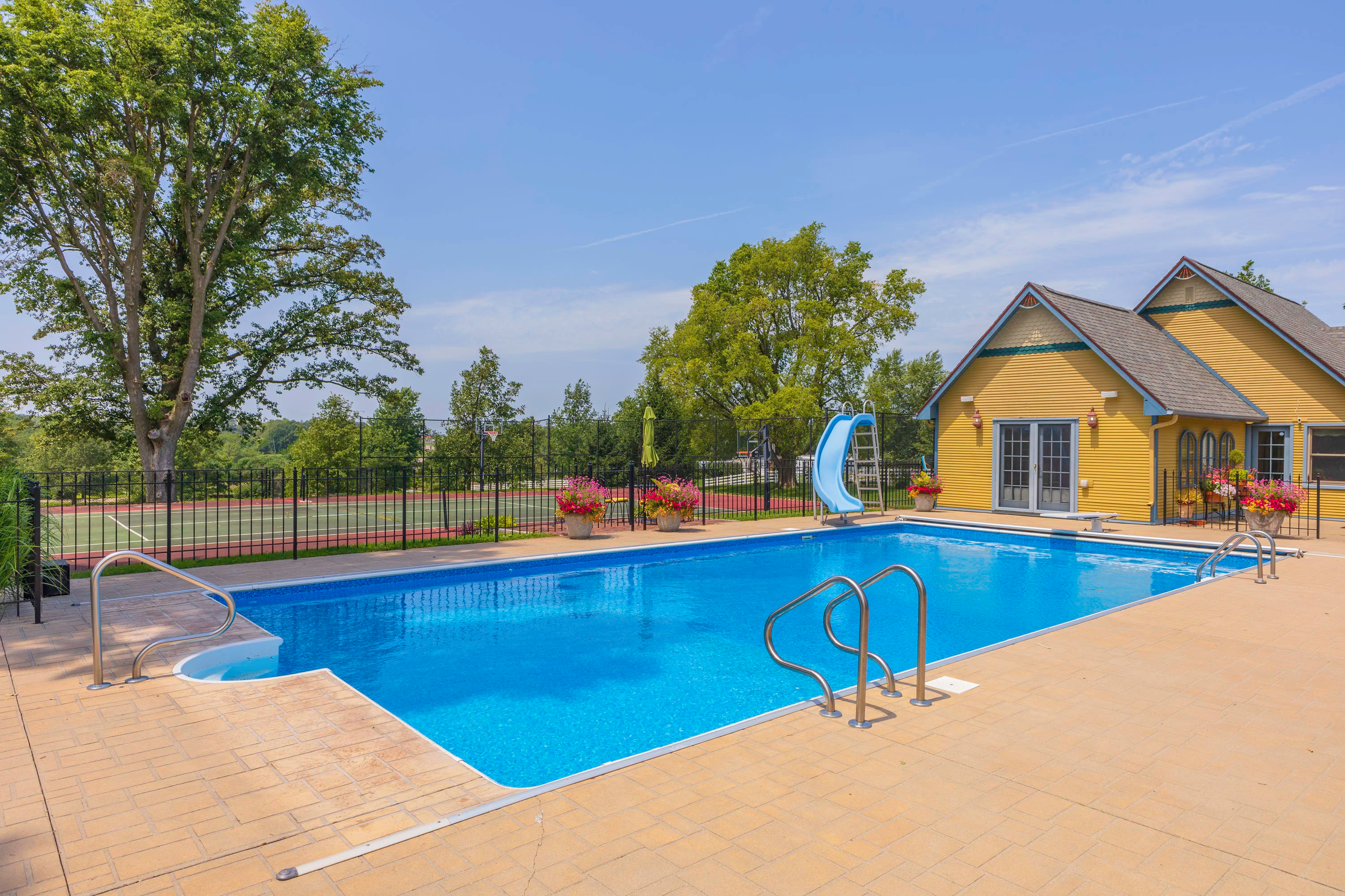 10 N Spencer Street, Lexington, Bloomington-Normal Area, Illinois 61753 - 10_N_Spencer_St_29_r0lfck