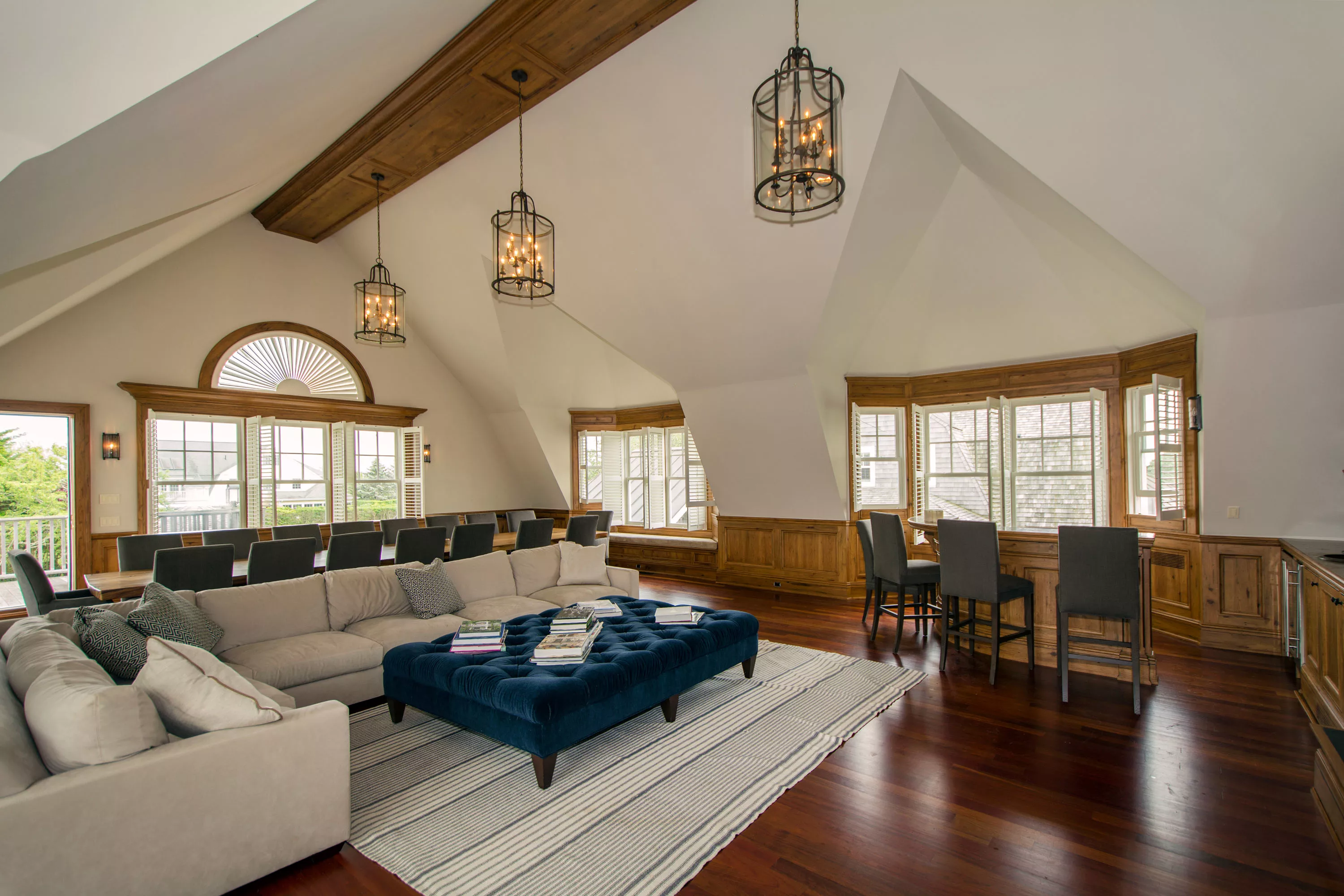 14 Halsey Ave, Westhampton Beach, New York 11978 - 14-halsey-ave-westhampton-beach-ny-17-13-14-54-5454_qzf8fw