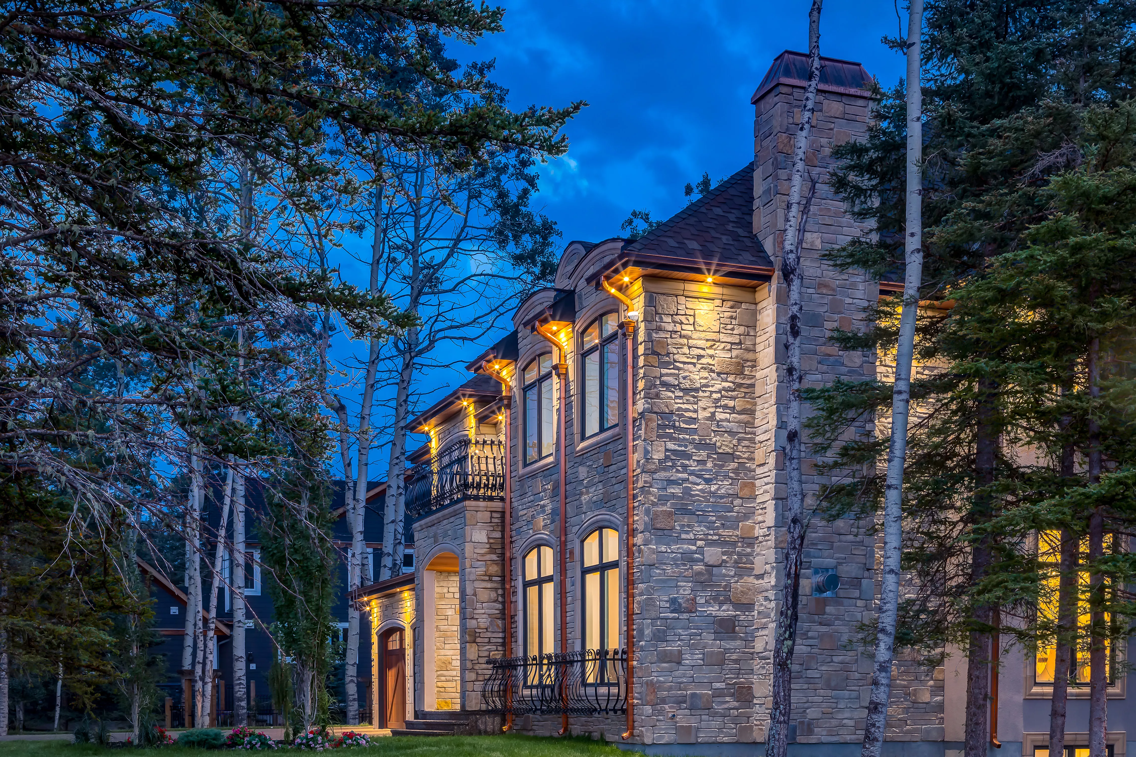 302 Hawk's Nest Hollow, Priddis, Alberta T0L 1W0, Canada - 302-hawks-nest-hollow-priddis-alberta-34_e6y8dv