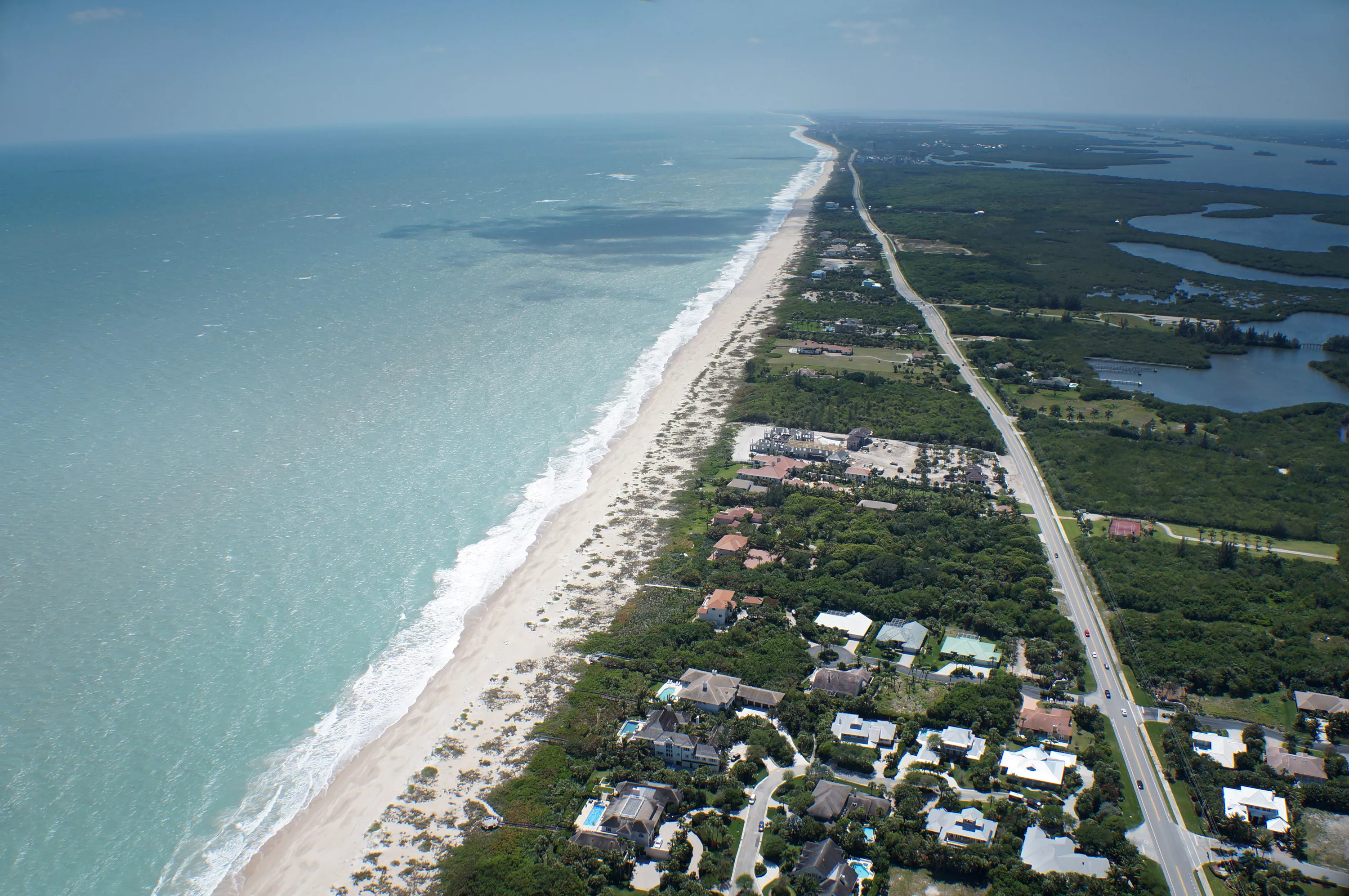 2460 S. Hwy A1A, Vero Beach, Florida 32963 - splendida-dimora-2460-s-hwy-a1a-luxury-real-estate-27_ouxy1v