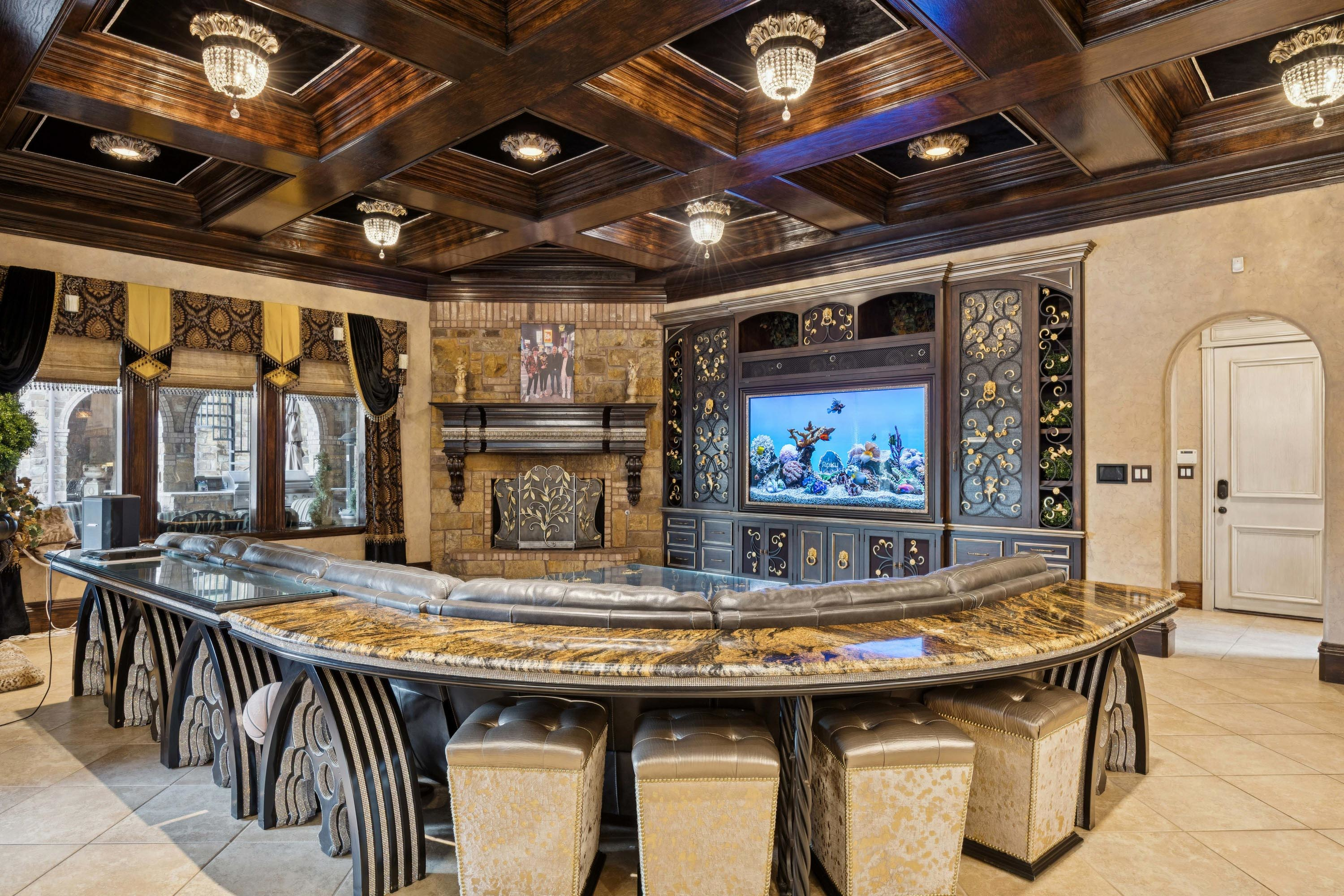 12 9553 Bella Terra Dr - Luxury Real Estate - Concierge Auctions