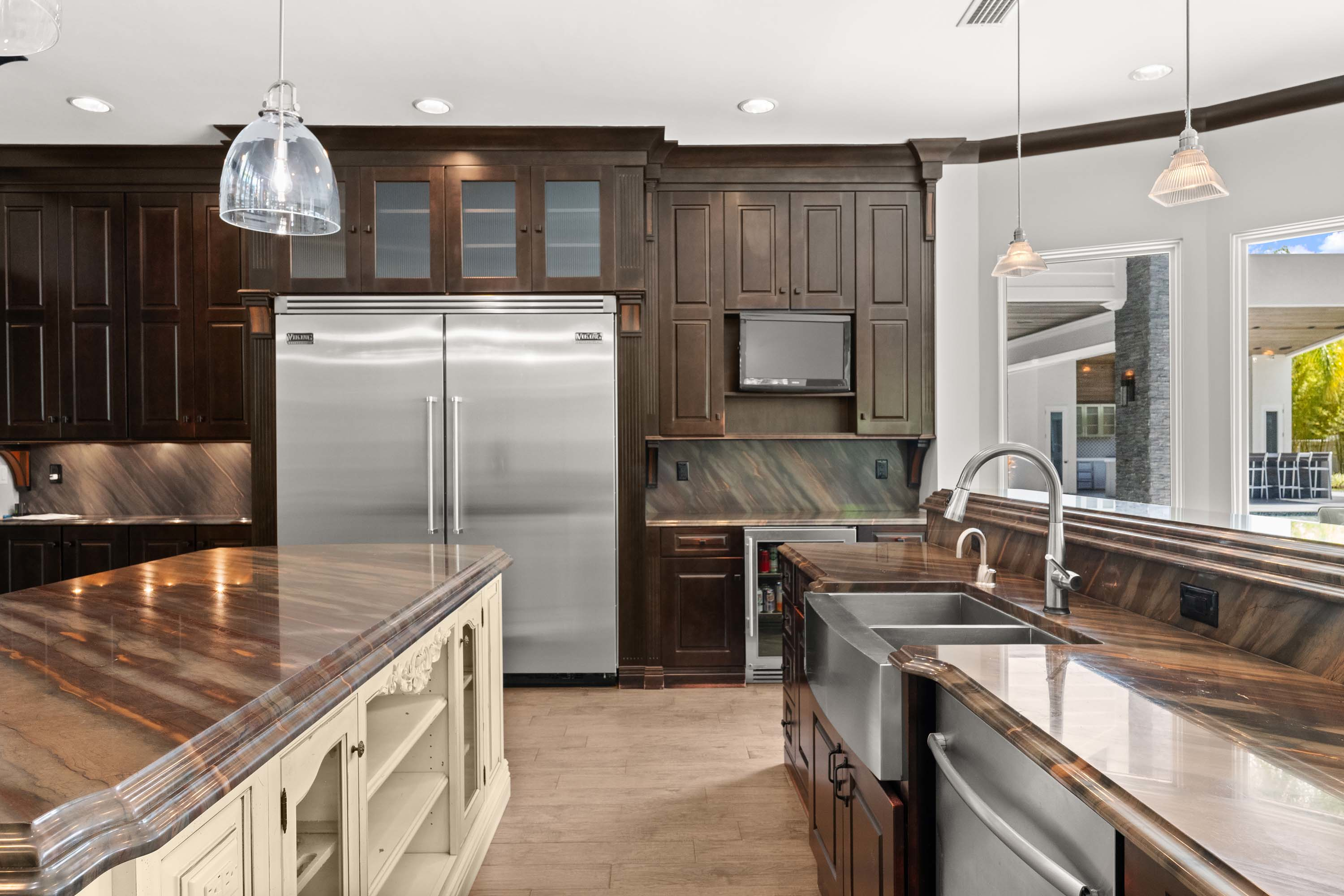 11 4 Broadcreek Circle - Luxury Real Estate - Concierge Auctions