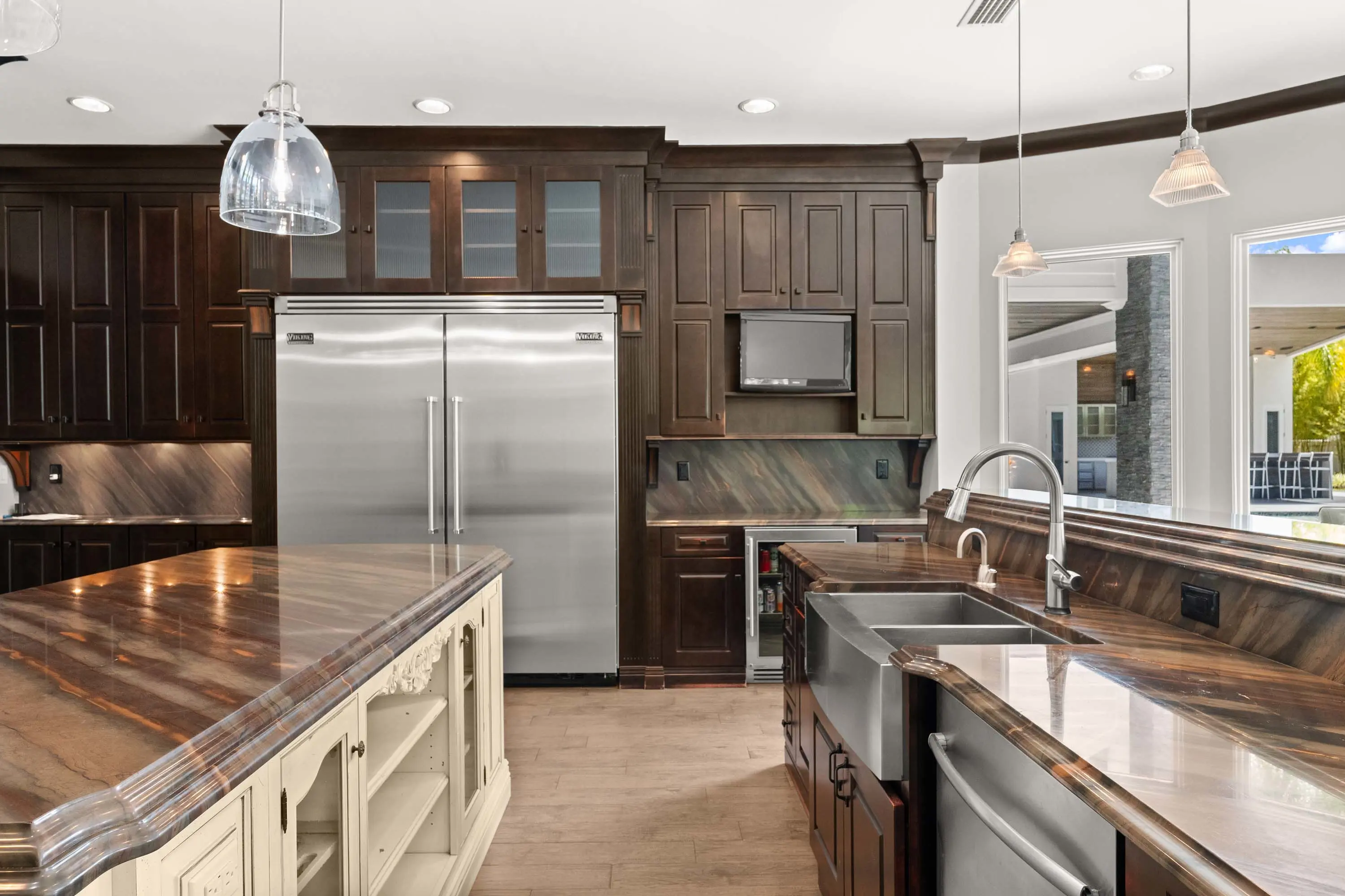 11 4 Broadcreek Circle - Luxury Real Estate - Concierge Auctions