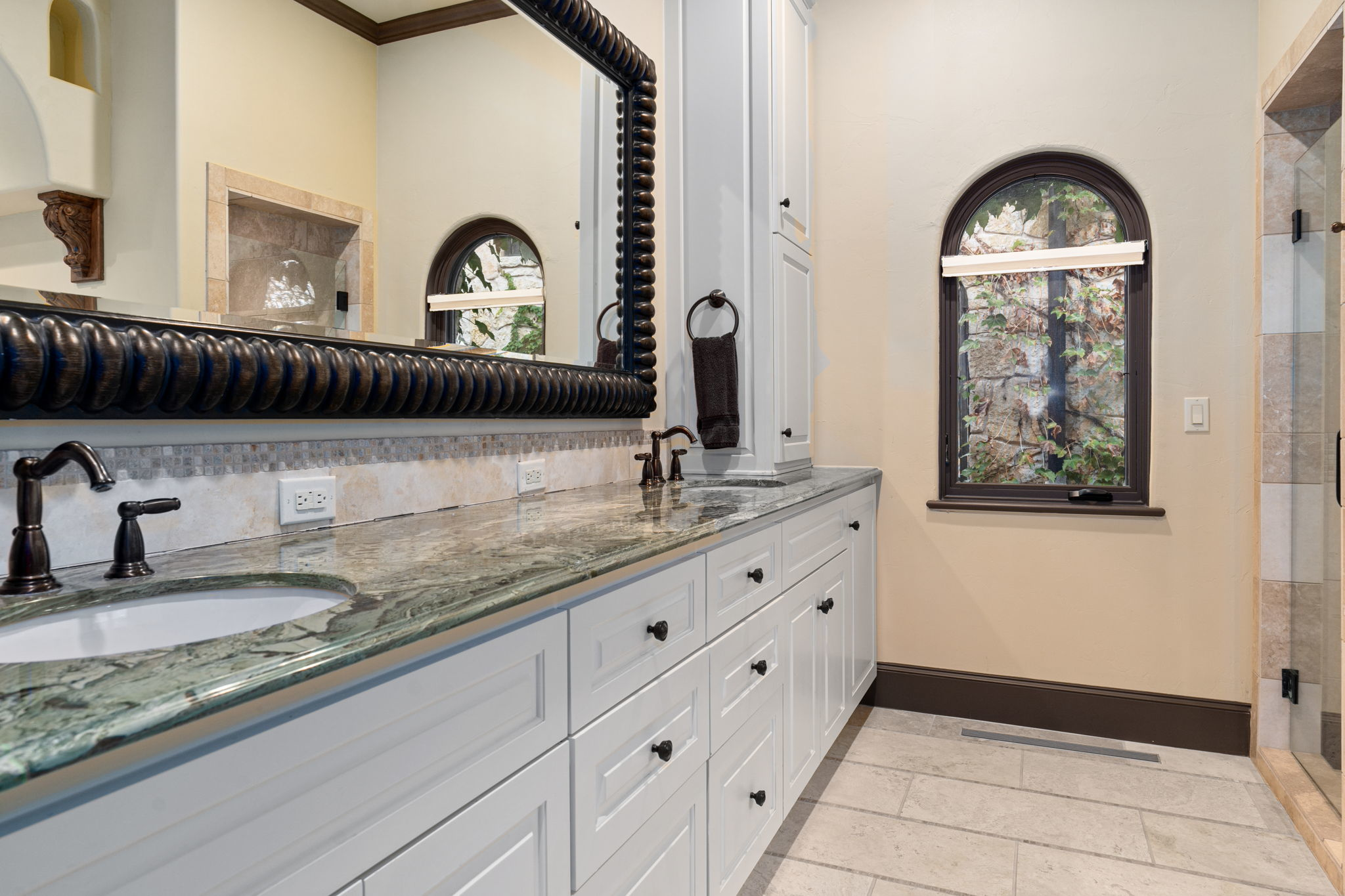 34.3 1011 Lakeview Point Drive - Luxury Real Estate - Concierge Auctions