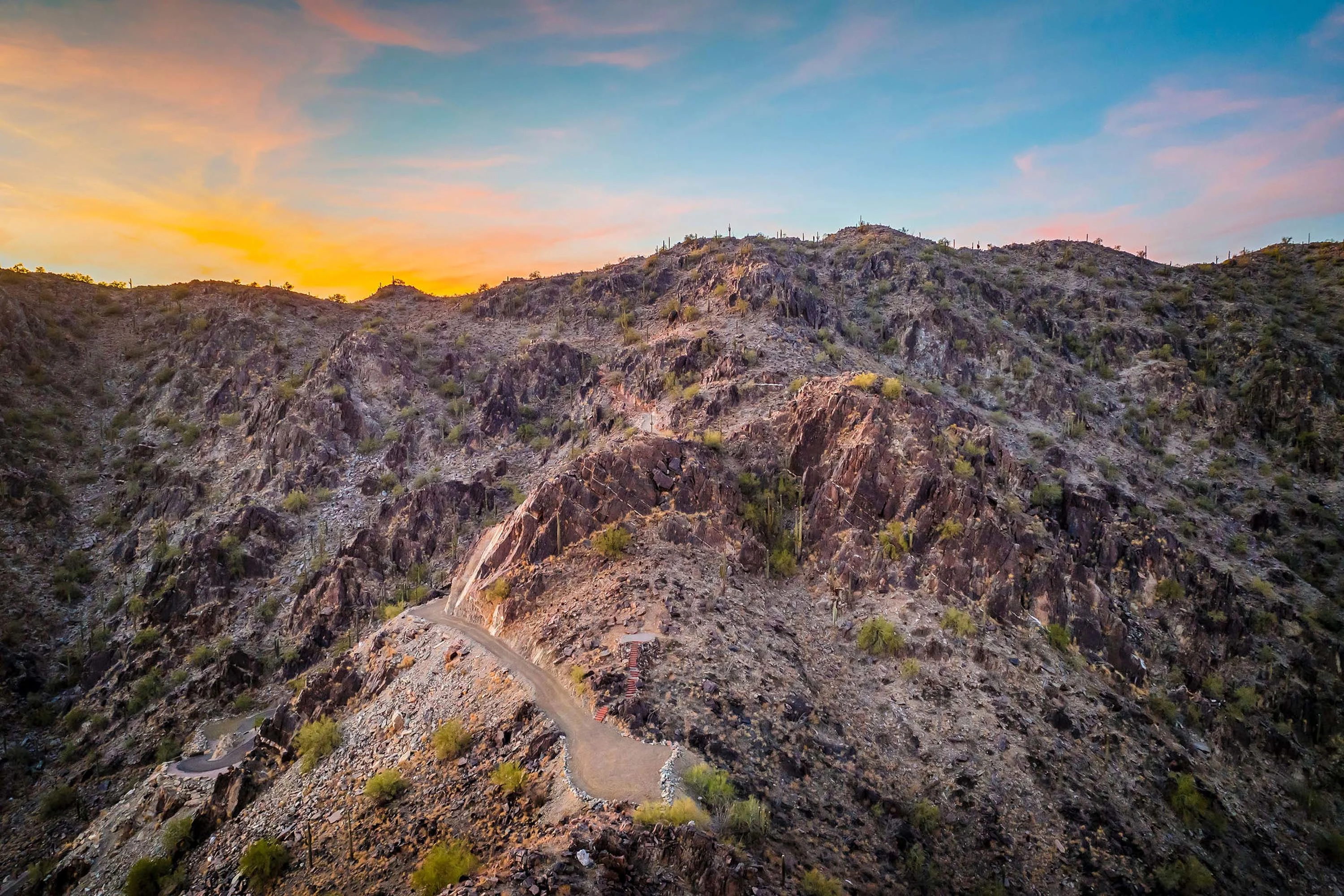 Saddleridge | 7620 (Lot 202) & 7540 (Lot 205) North Red Ledge Drive, Paradise Valley, Phoenix Area, Arizona 85253 - 23_-_Whispering_Heights_Aerial_2_s1dcxb