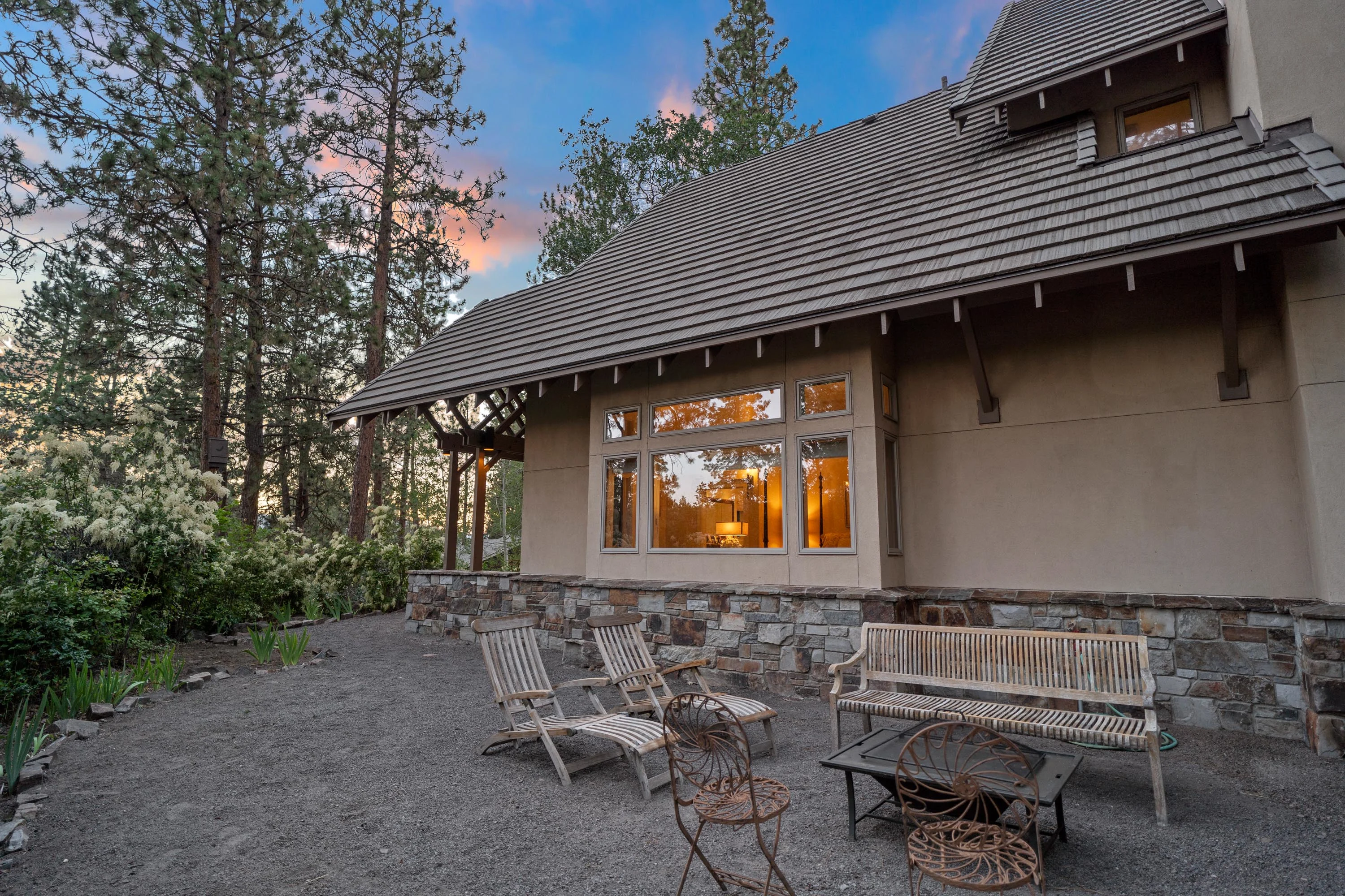11944 Kestrel Road, Southern Oregon, Oregon 97601 - 11944-kestrel-road-klamath-falls-oregon26_jbkoe3