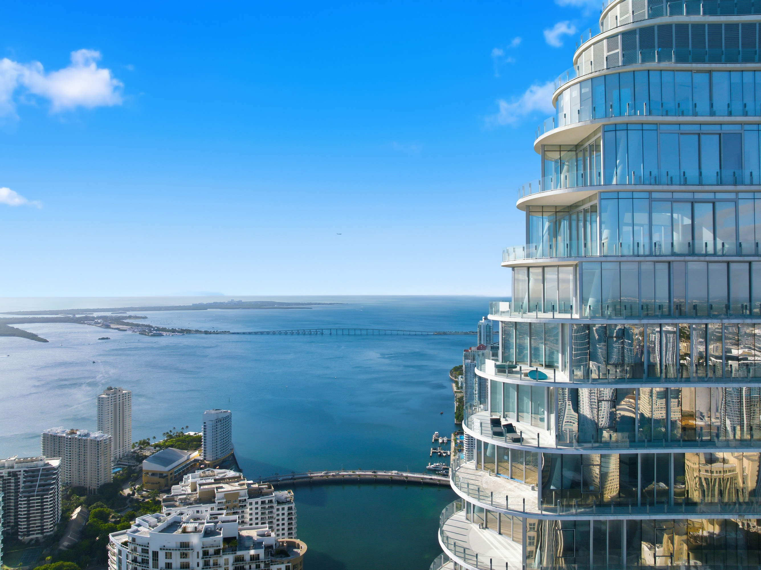 026 300 Biscayne Boulevard Way