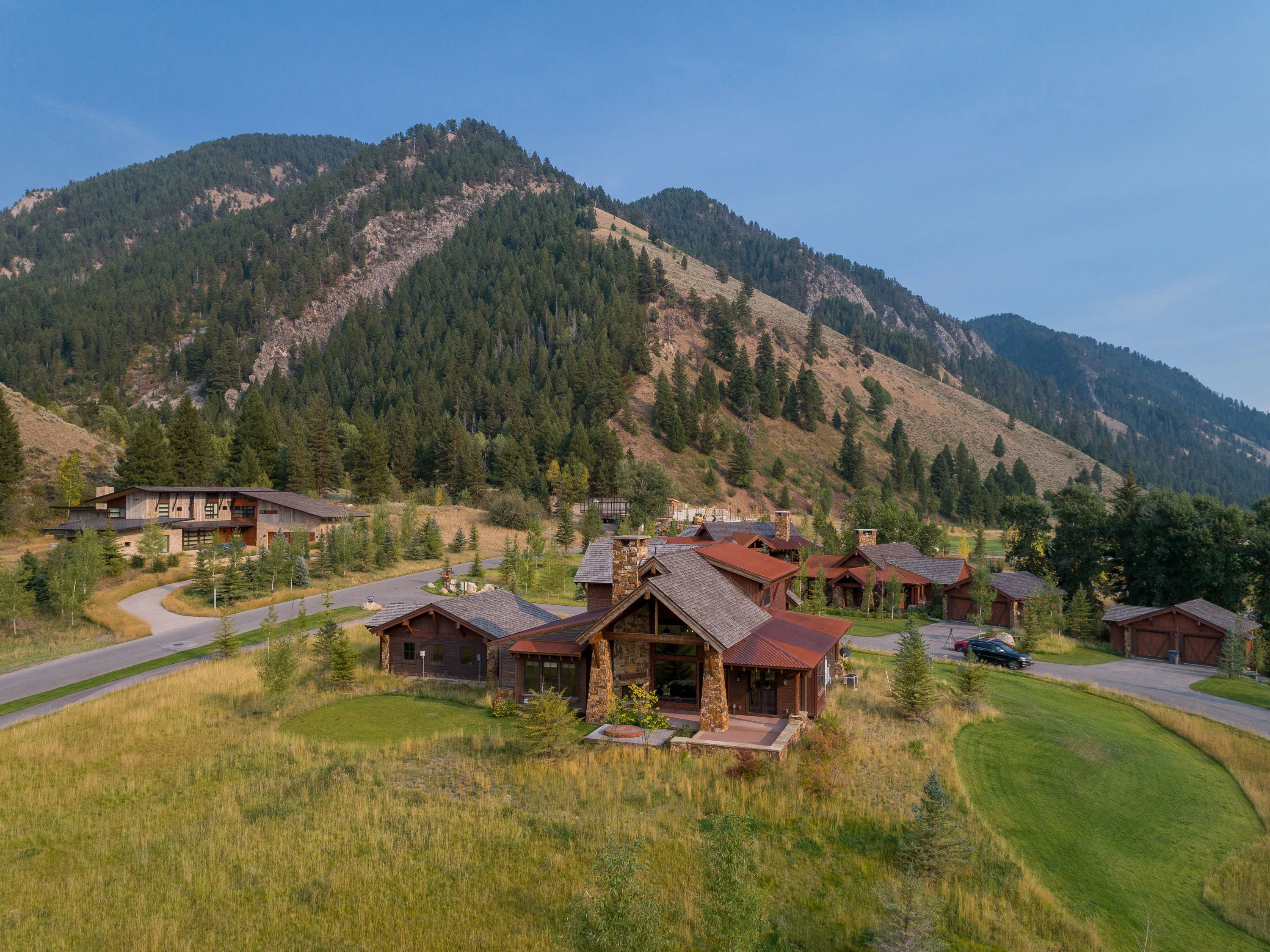 585 W Lodge Cottage Drive, Jackson Hole, Wyoming 83001 - 585_W_Lodge_Cottage_Drive_20_qxahc5