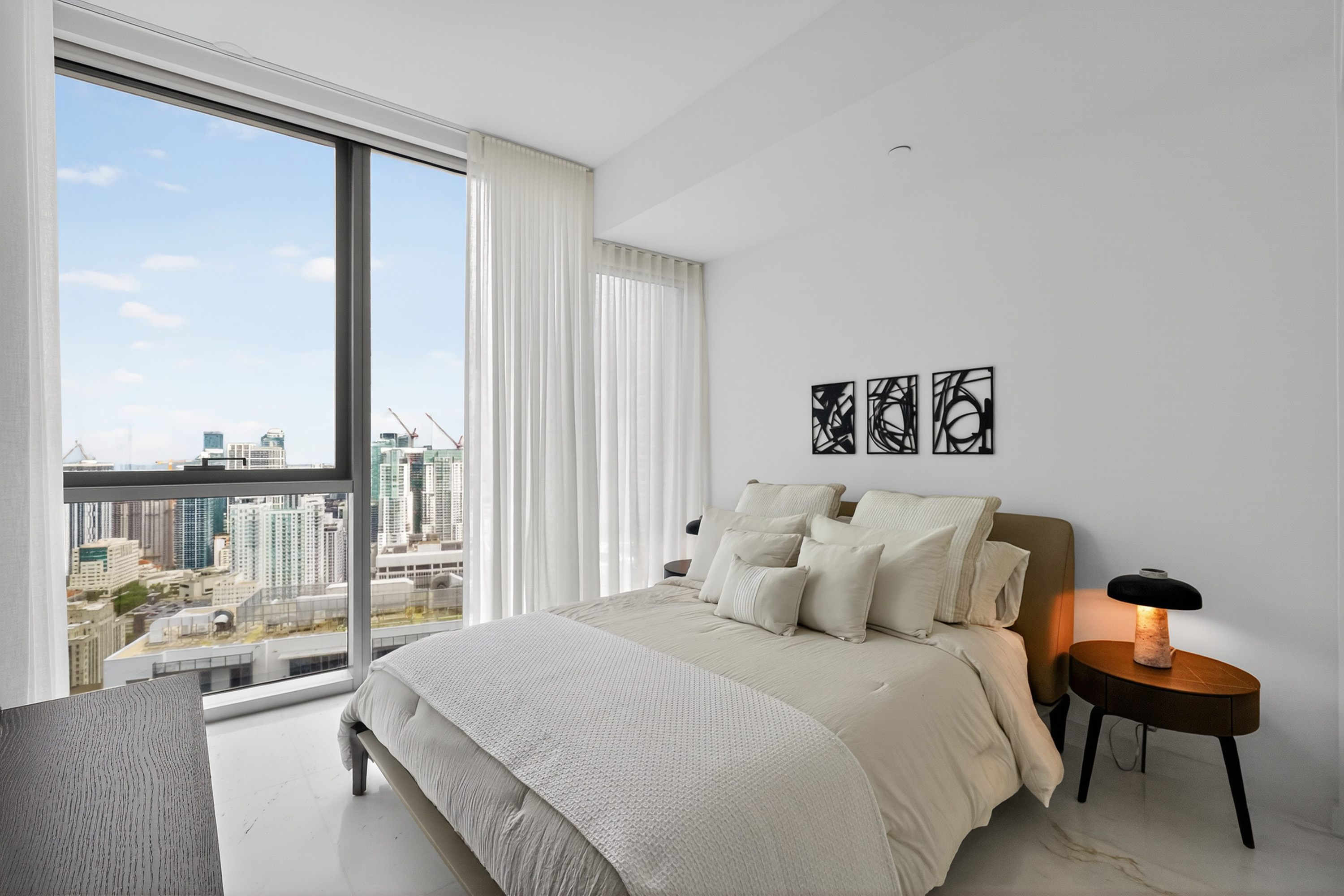 011 300 Biscayne Boulevard Way