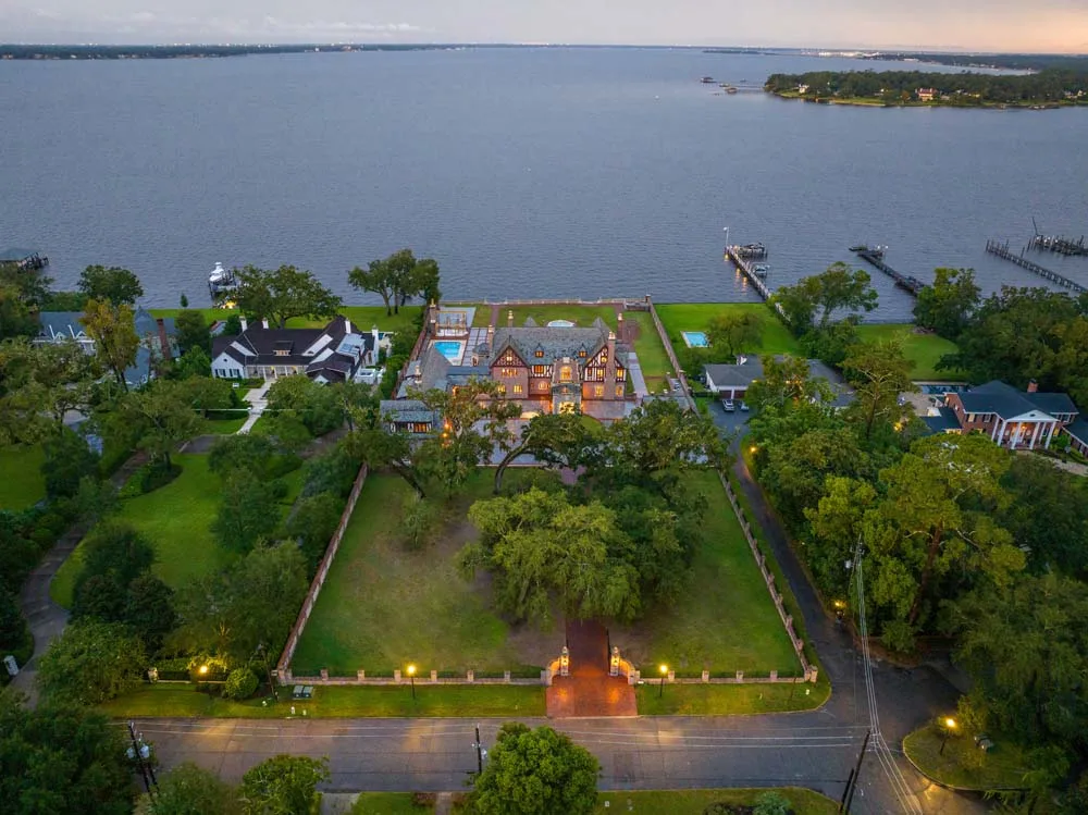 3730 Richmond Street, Jacksonville, Florida 32205 - DJI_20230911193305_0004_D-gigapixel-art-scale-2_00x_qudmhb