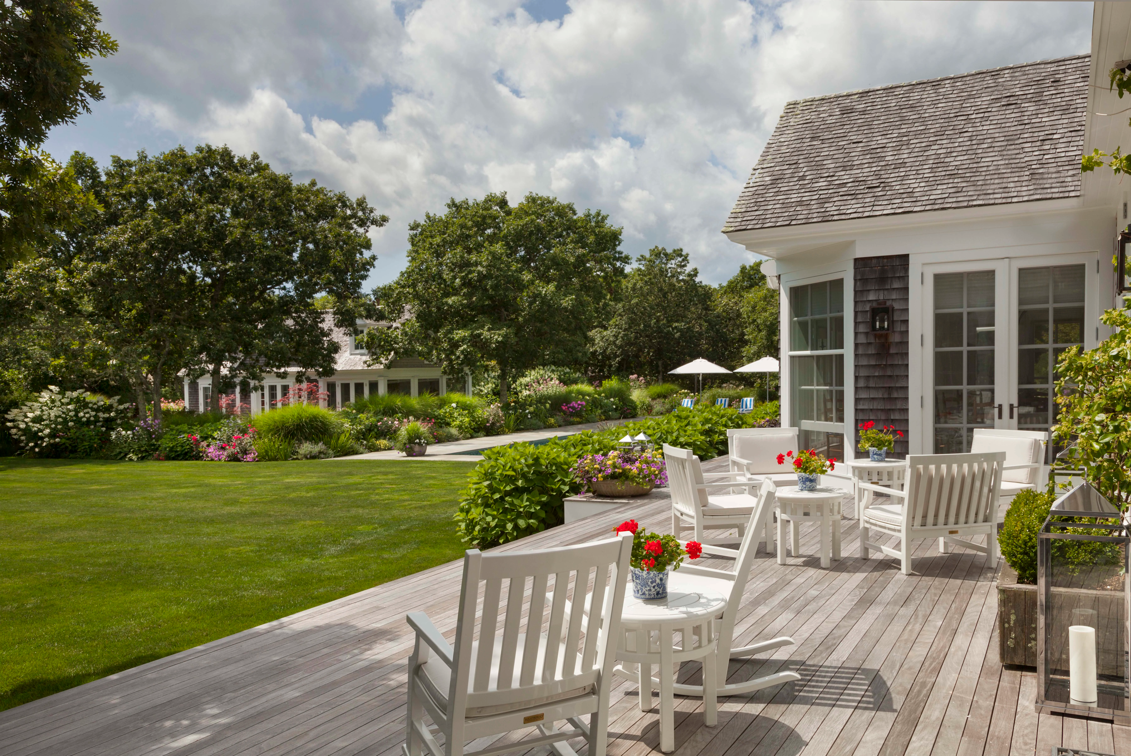 10 & 12 Boldwater Road, Martha's Vineyard, Massachusetts 02539 - 10-12-boldwater-road-edgartown-massachusetts28_y6w7fn