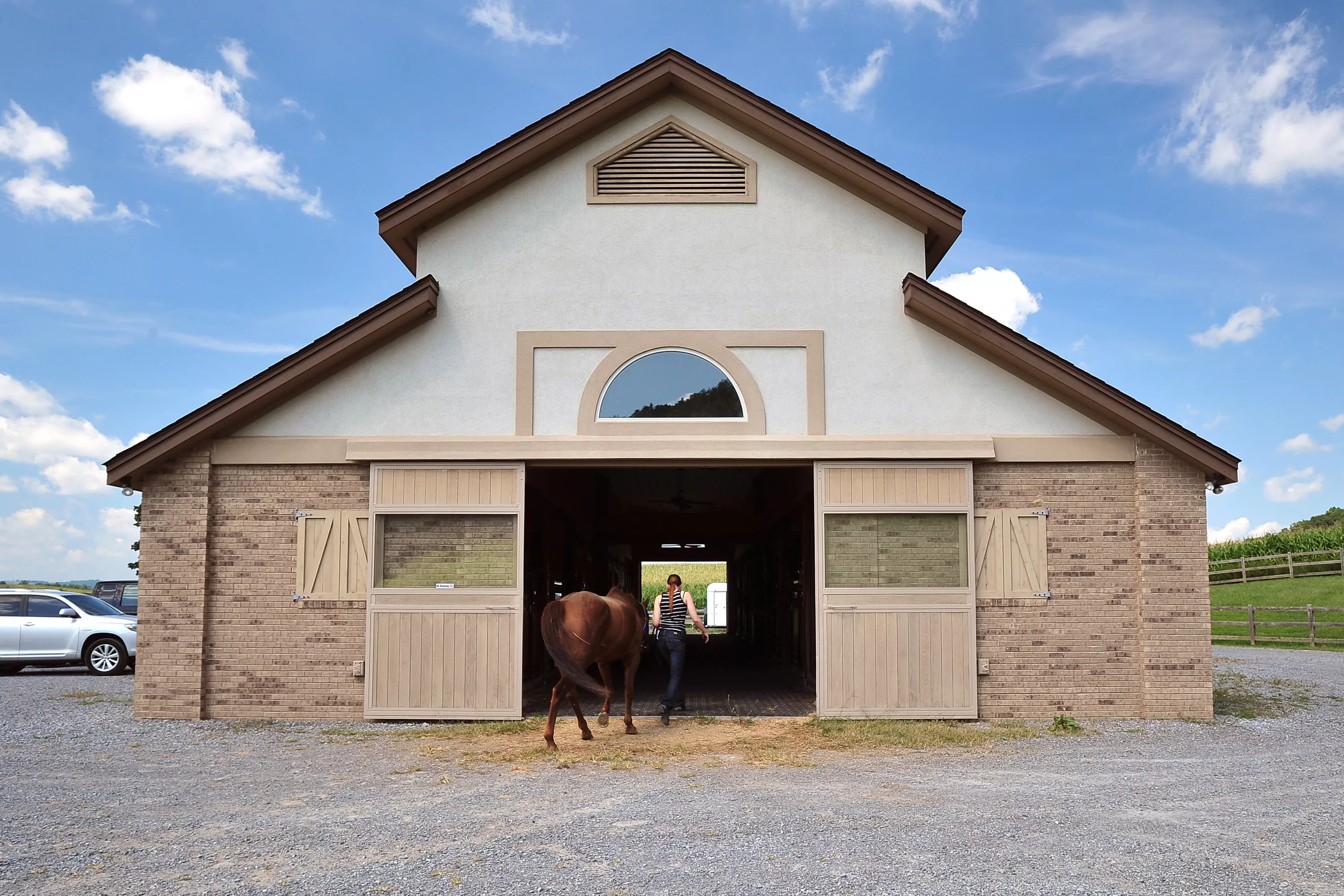 16308 Old Jonesboro Road, Bristol, Virginia 24202 - rolf-carlyle-equestrian-centre-bristol-va-luxury-real-estate-3_hmebyx