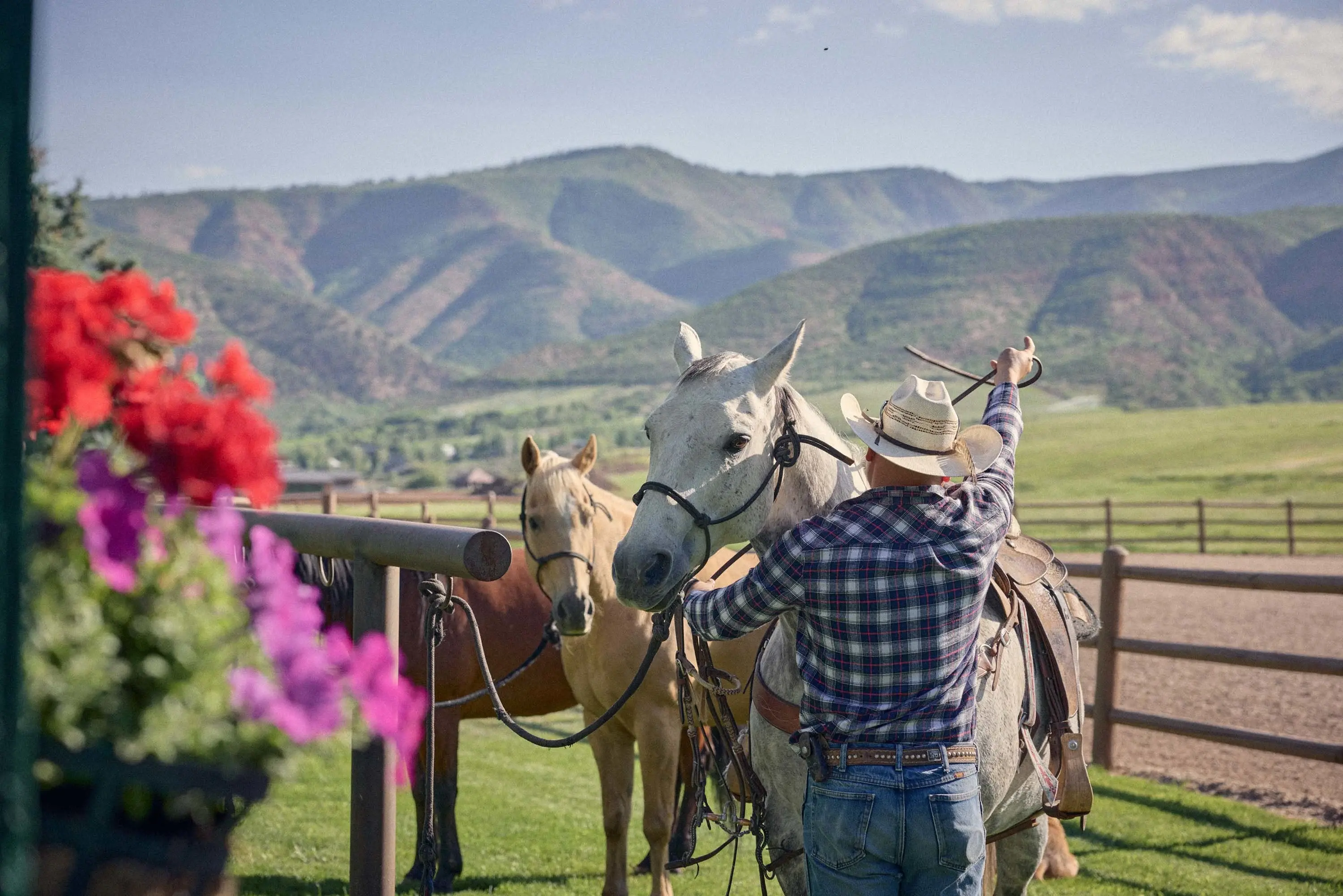 Moonshoot Ranch | 910 White Star Drive, Aspen, Colorado 81611 - 37_Moonshot_Ranch_910_White_Star_Drive_Aspen_CO_81611_vjezcf