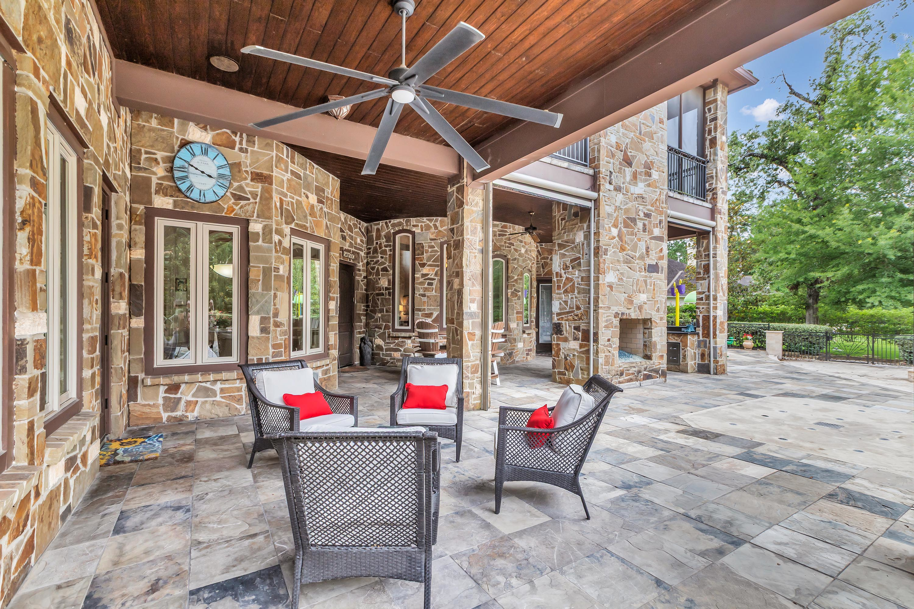 50 27919 Hansons Ct - Luxury Real Estate - Concierge Auctions