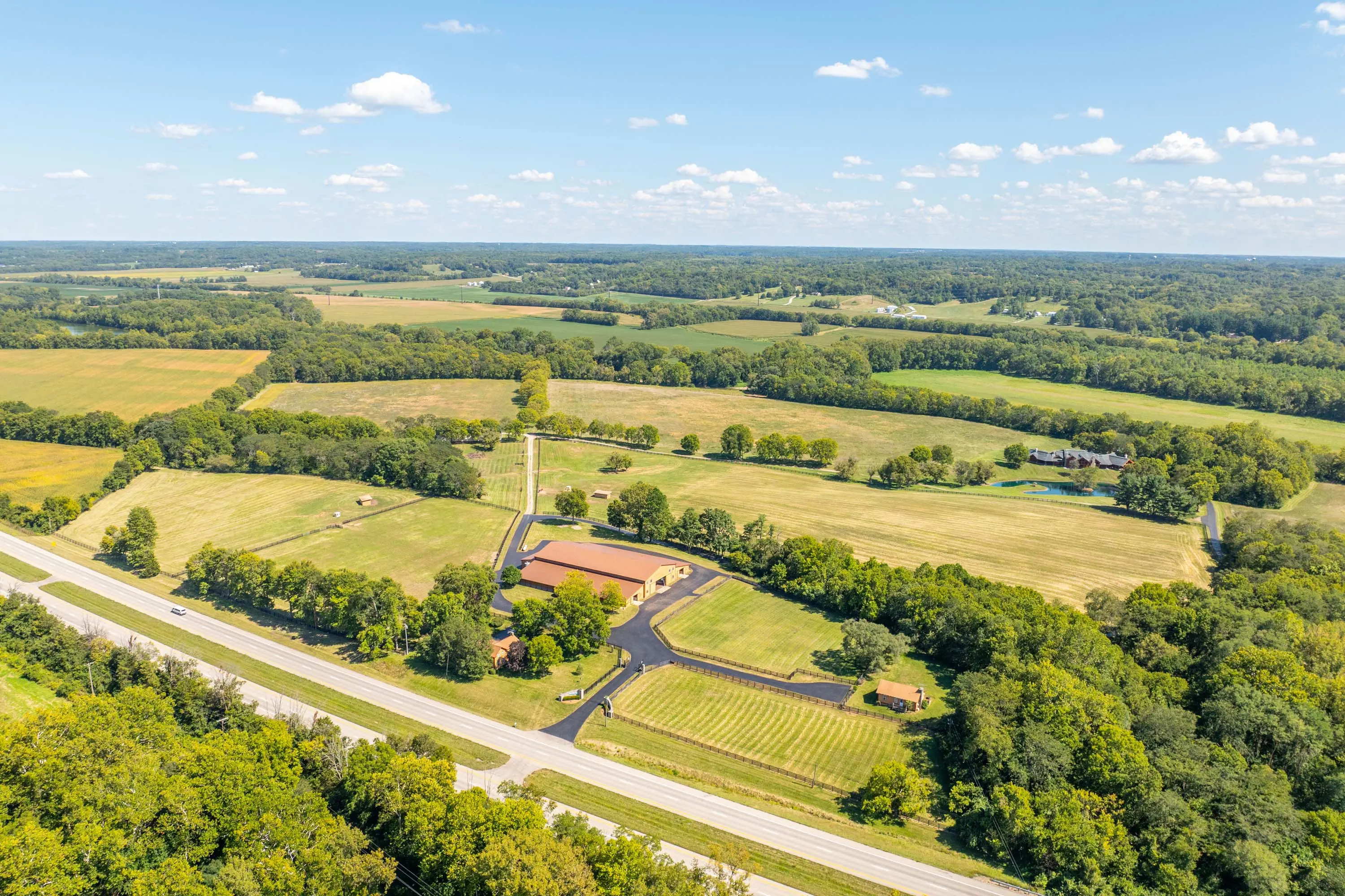 03 7902 Route 42 - Luxury Real Estate - Concierge Auctions