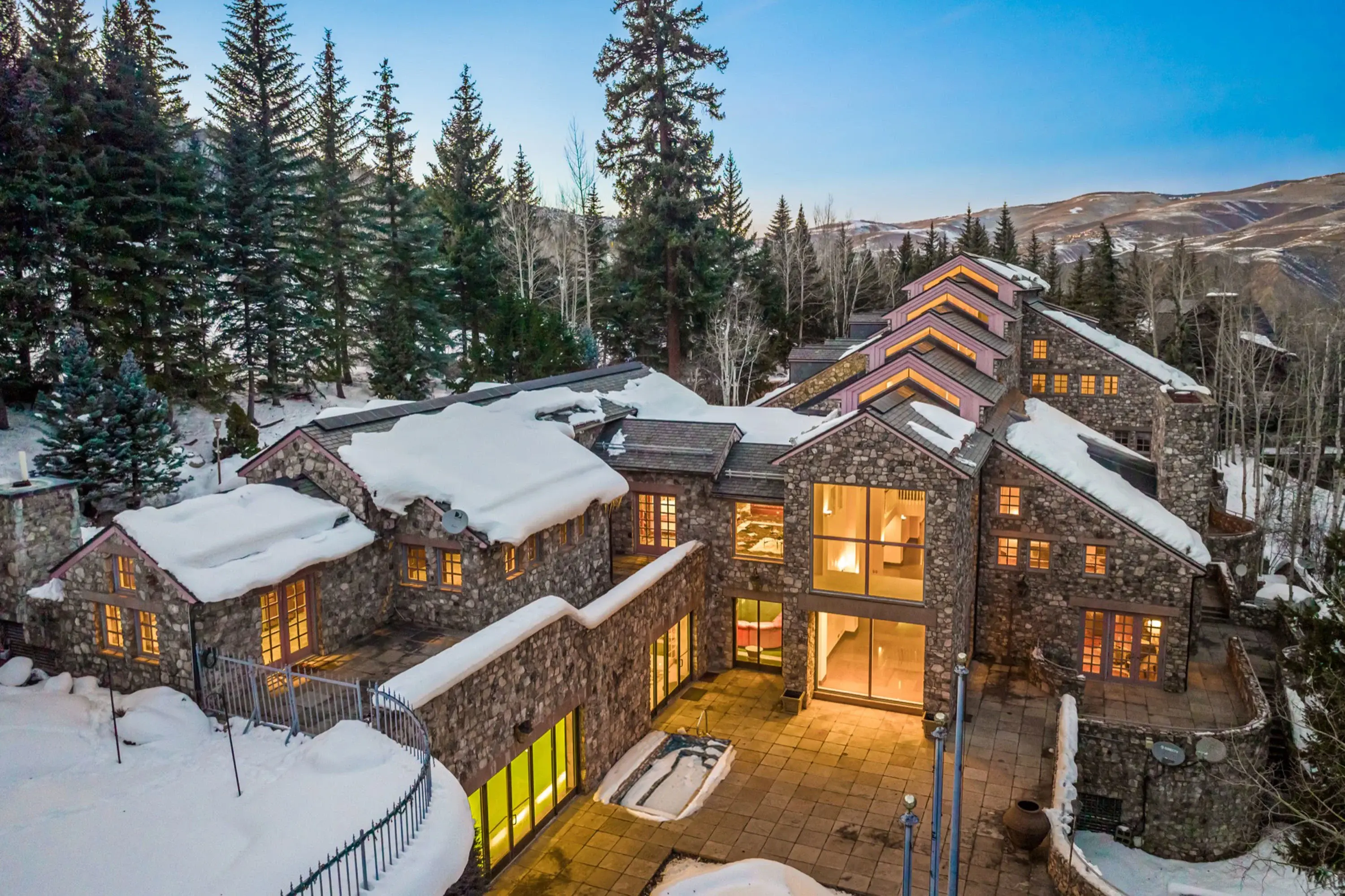 The largest private home in Vail and Beaver Creek, Beaver Creek Château is a truly unparalleled estate that redefines luxury mountain living. Spanning over 20,210 square feet and set on one of the largest homesites in Beaver Creek, this 1.5-acre property 