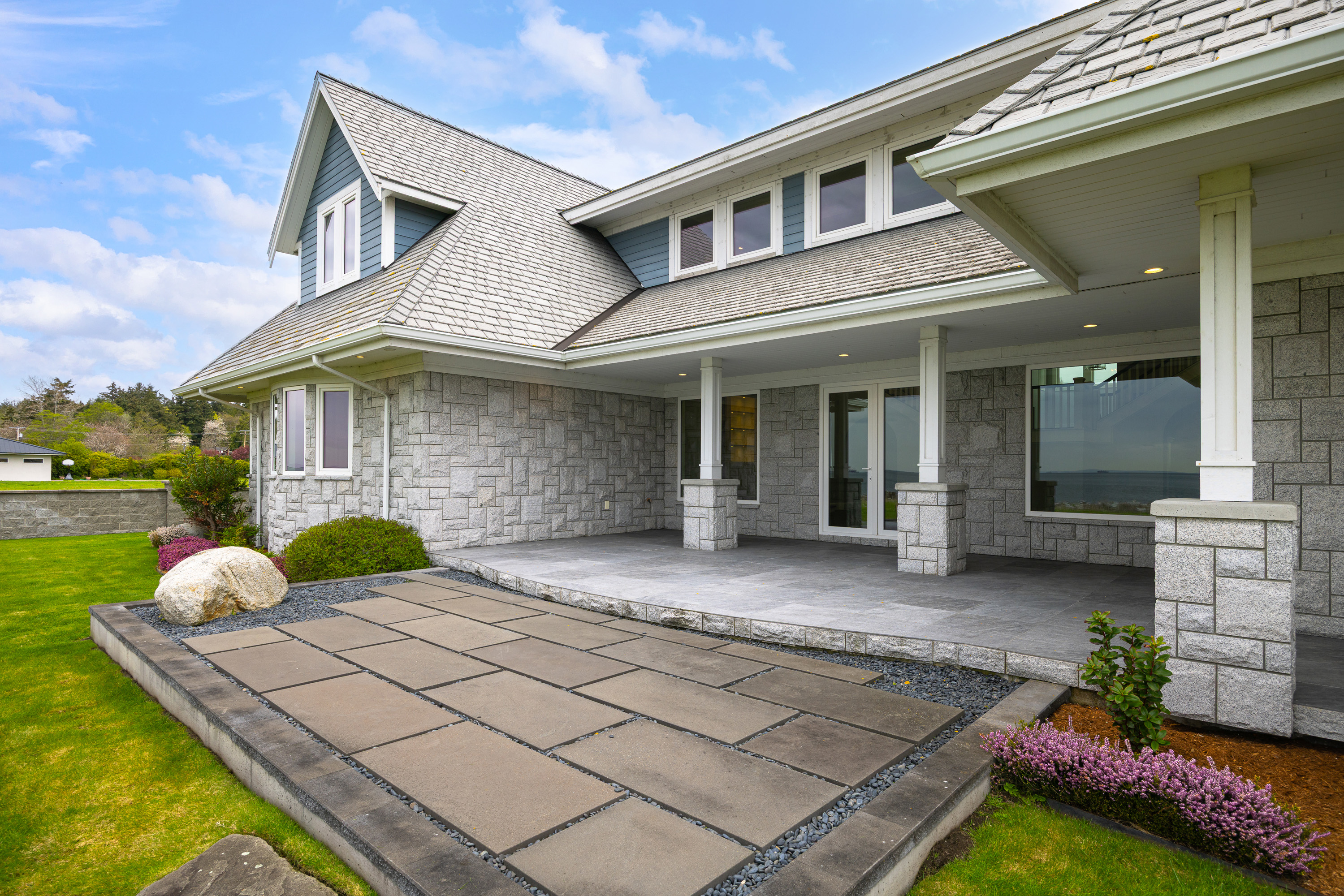 015 581 Marine Drive, Point Roberts, WA