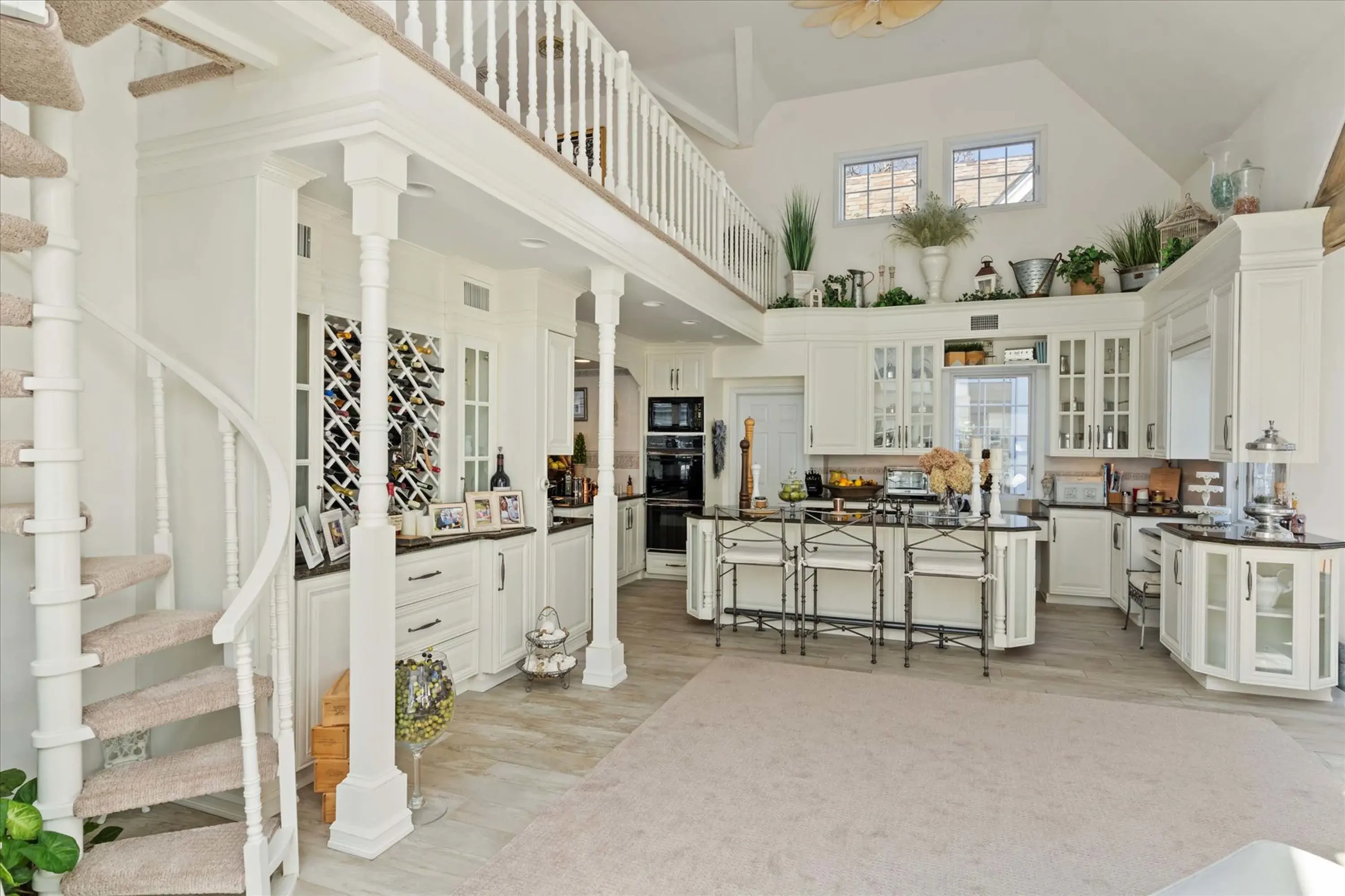 Swan Manor | 1 Swan Place, Nissequogue, Gold Coast, New York 11780 - 21_Swan_Manor_1_Swan_Place_Saint_James_NY_11780_hgaun7