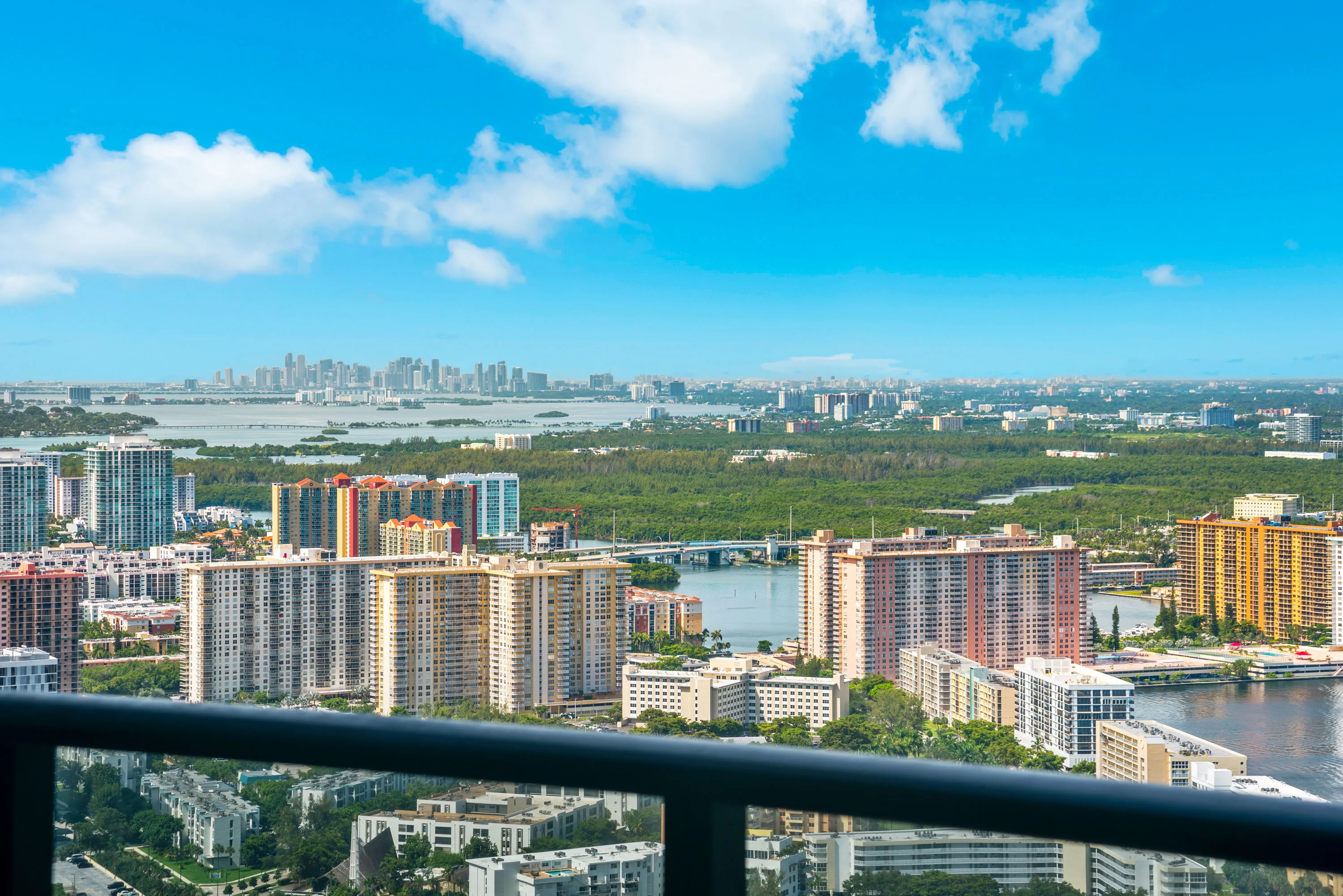 18555 Collins Ave, Apt 4603, Porsche Design Tower, Miami, Florida 33160 - 18555-collins-avenue-apartment-4603-sunny-isles-beach-florida39_igw2ib