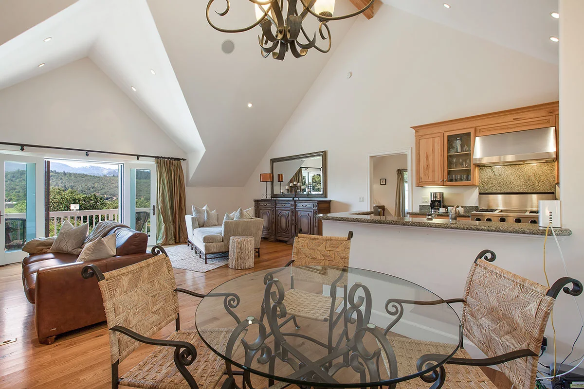 2618 & 2620 Silverado Trail North, Saint Helena, California 94574 - St-Hel-CA19_lt1dd3