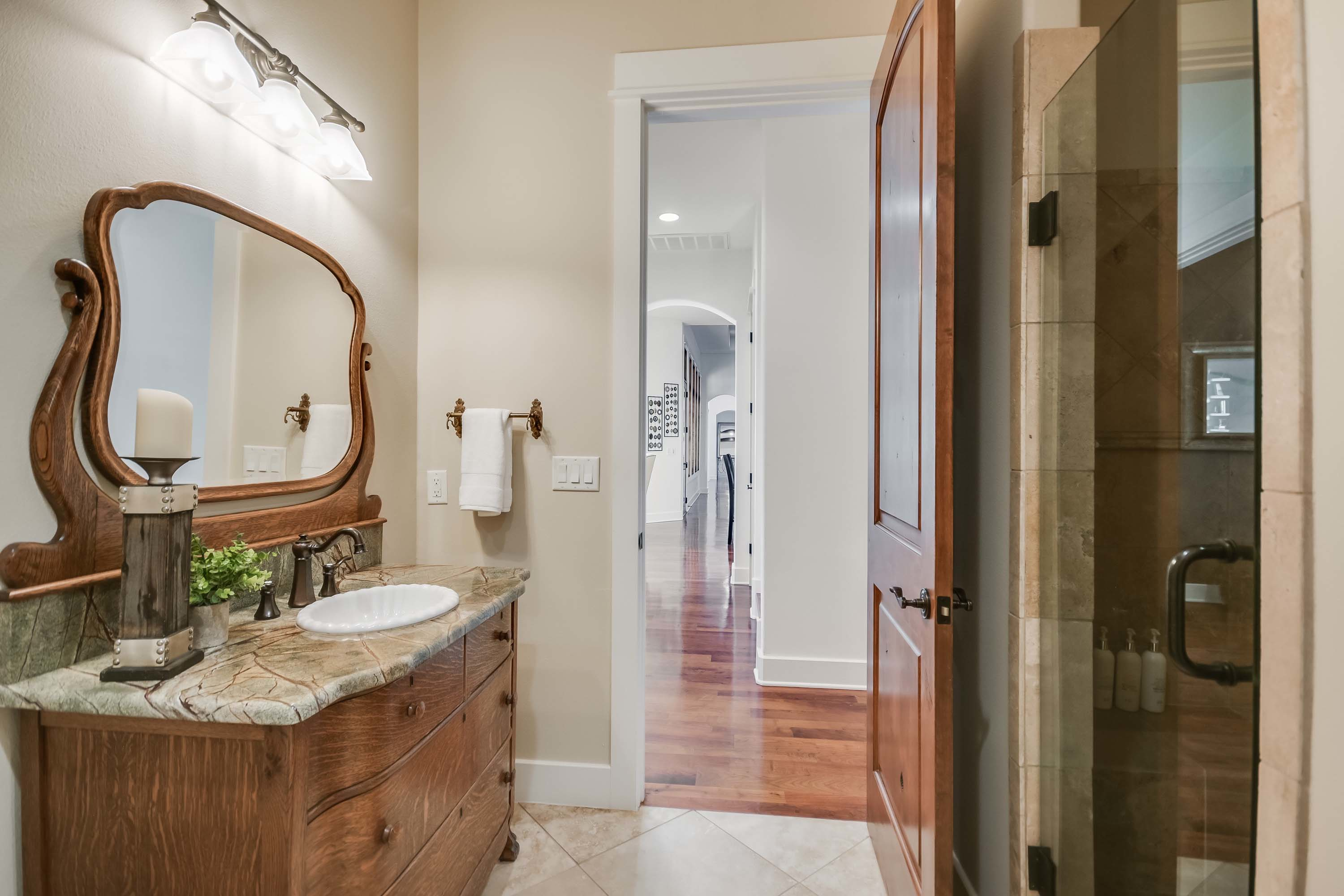 20 6504 Lantern View Dr - Luxury Real Estate - Concierge Auctions