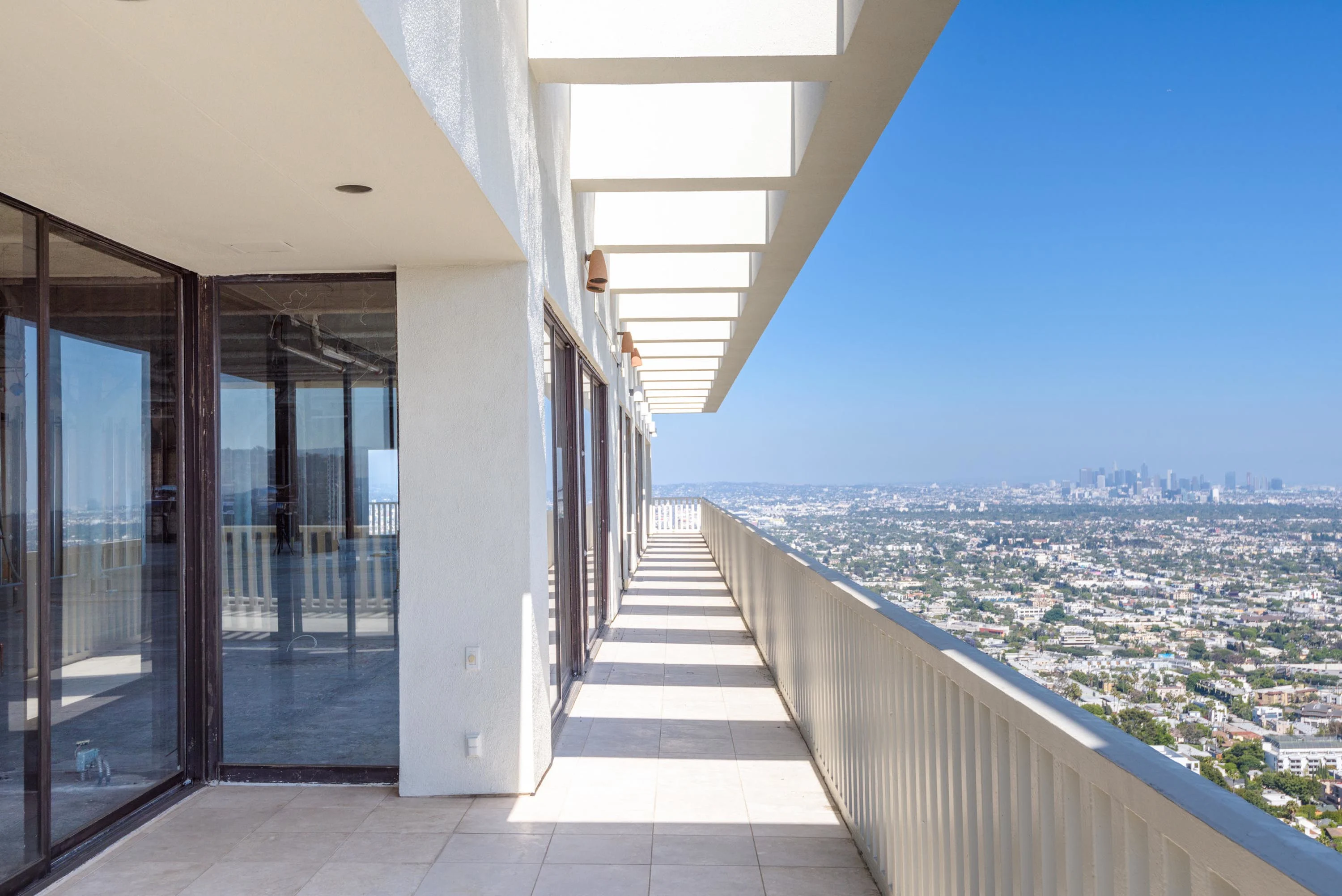 9255 Doheny Road PH1 and 2, West Hollywood/Beverly Hills, California 90069 - 9255-doheny-road-ph1-ph2-west-hollywood-california05_tcpvow