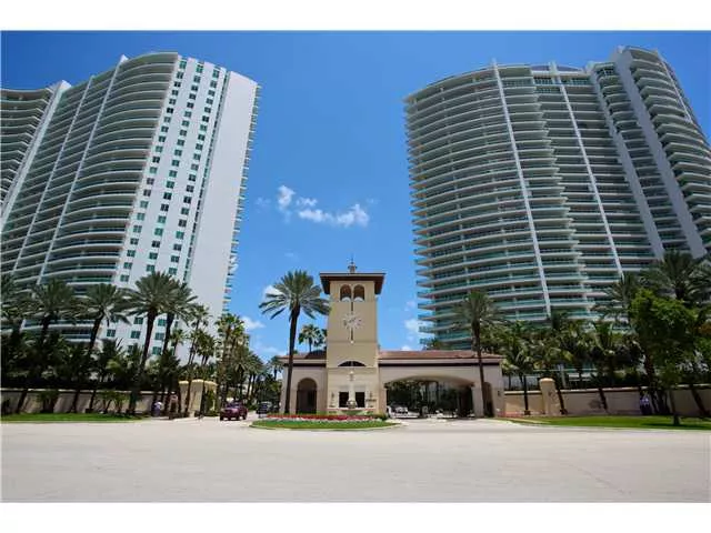 20155 NE 38th Ct., #1804, Aventura, Florida 33180 - PortoVitaEntrance-31-00-00-000_h5zvjc